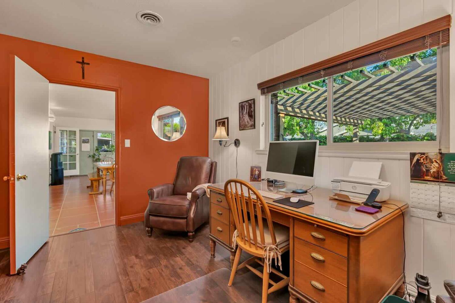 294 W San Bruno Ave, Fresno, CA 93704