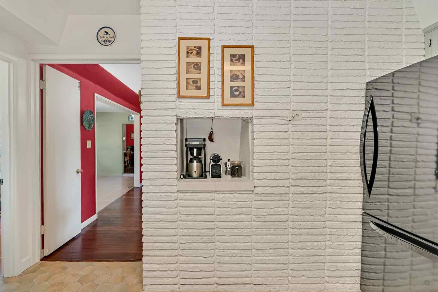 294 W San Bruno Ave, Fresno, CA 93704