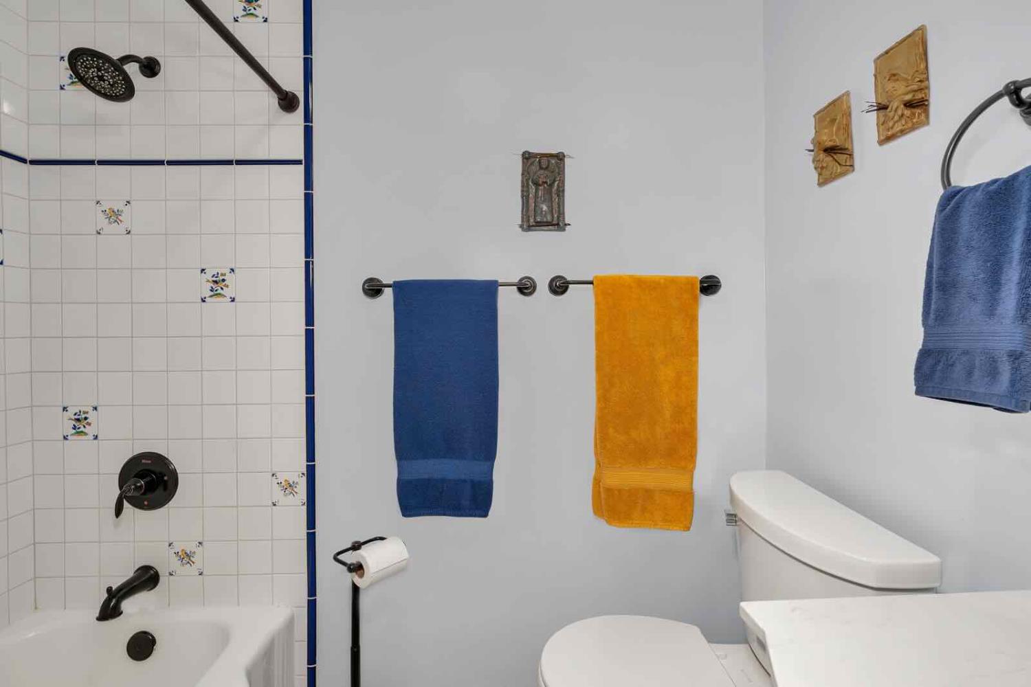 294 W San Bruno Ave, Fresno, CA 93704