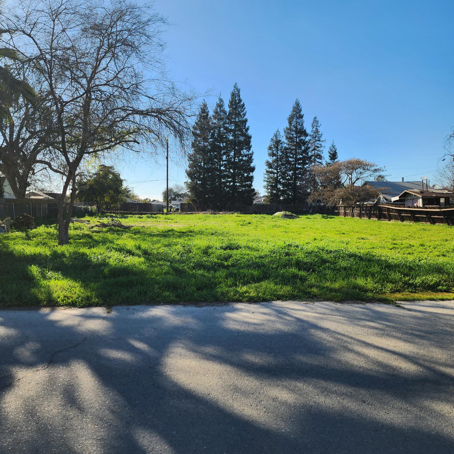 5785 S Geneva Avenue, Easton, CA 93706