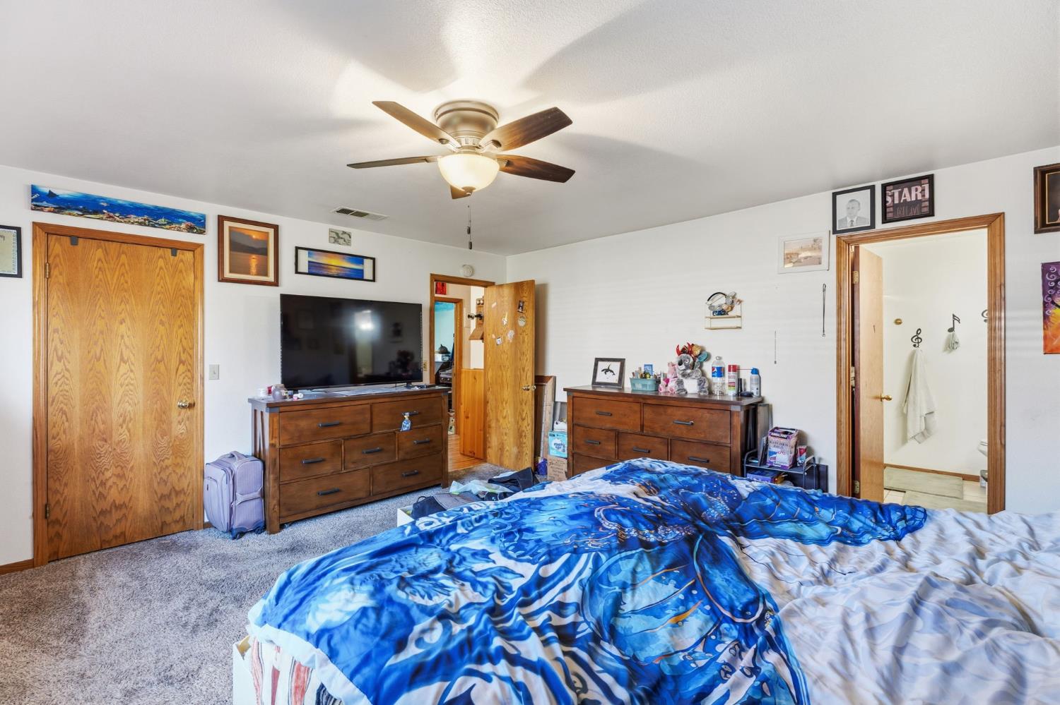 40875 Griffin Dr, Oakhurst, CA 93644