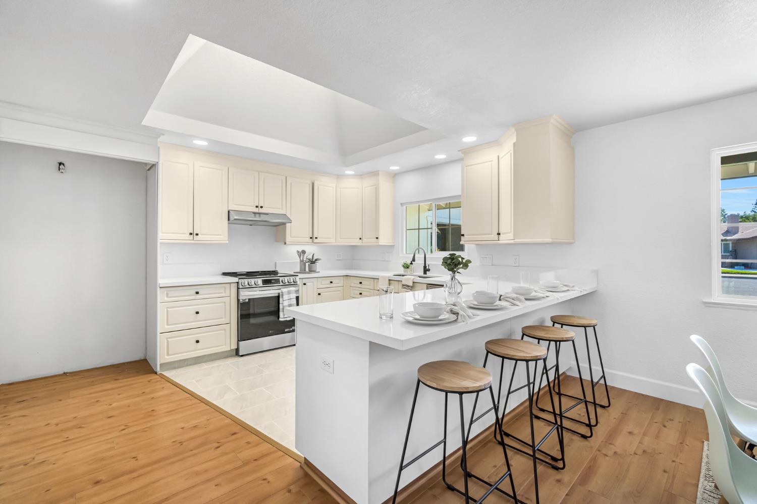 2482 Country Club, Selma, CA 93662