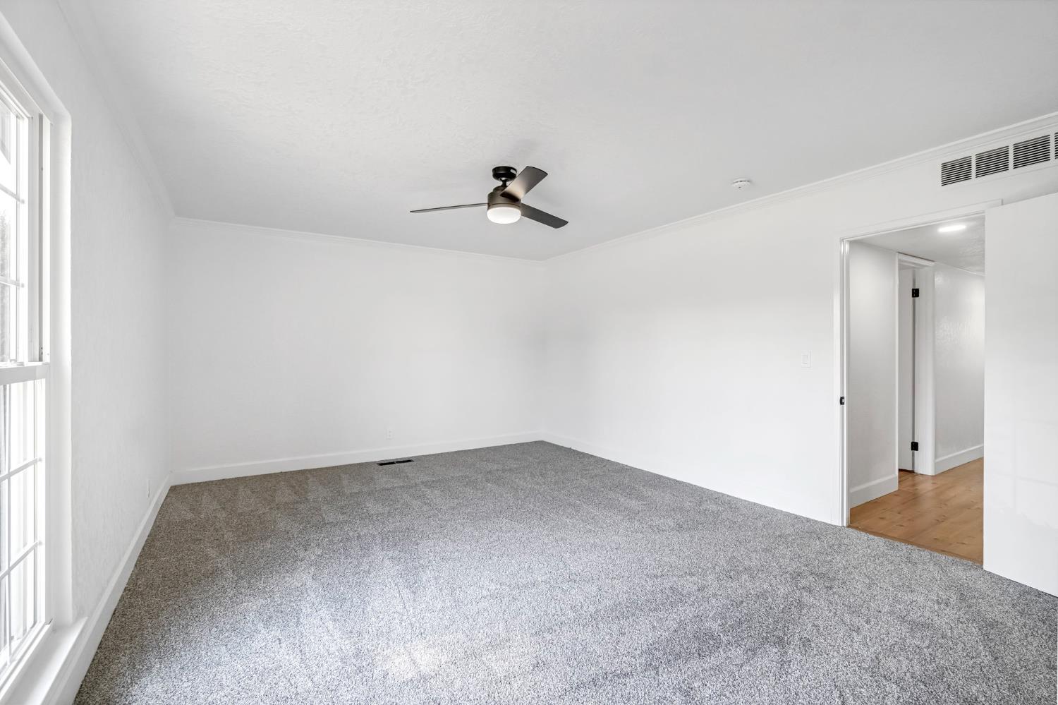 2482 Country Club, Selma, CA 93662