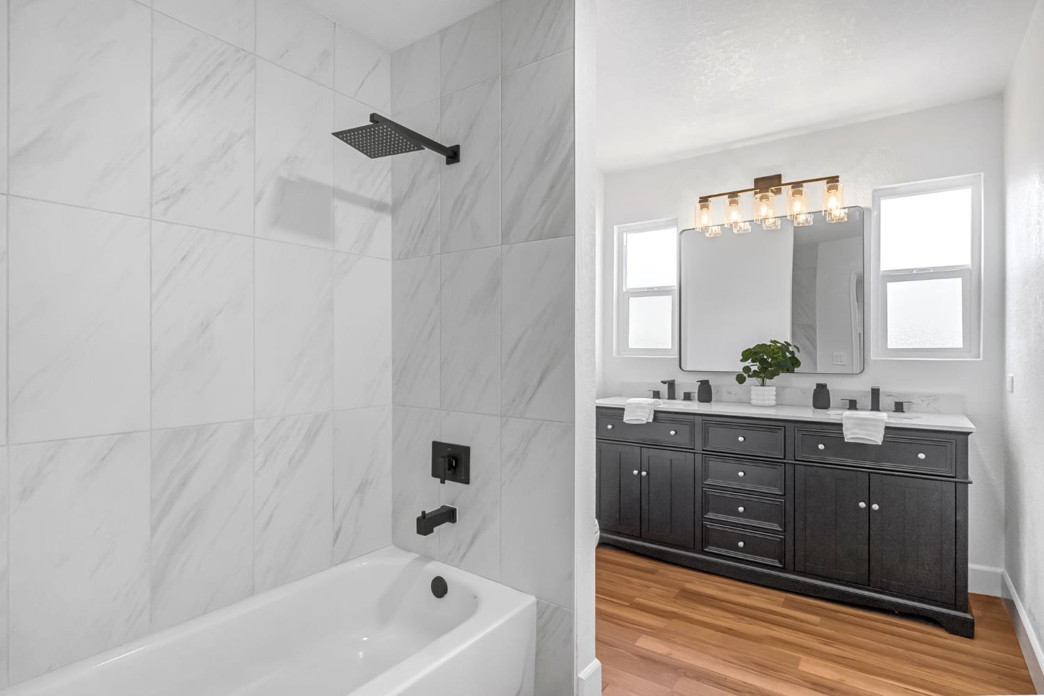 2482 Country Club, Selma, CA 93662