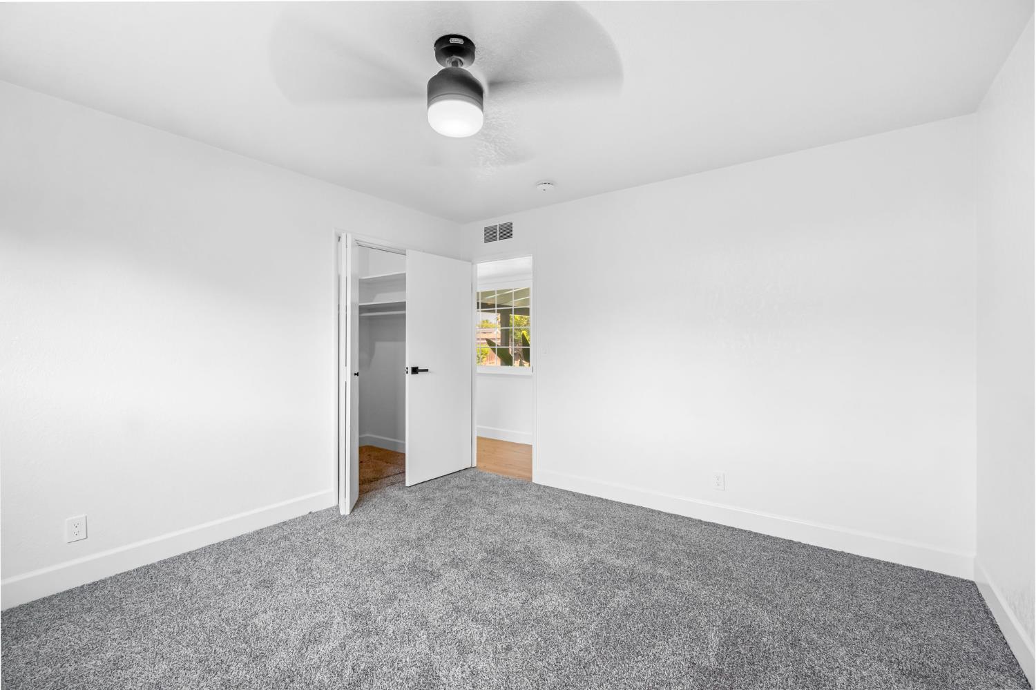 2482 Country Club, Selma, CA 93662