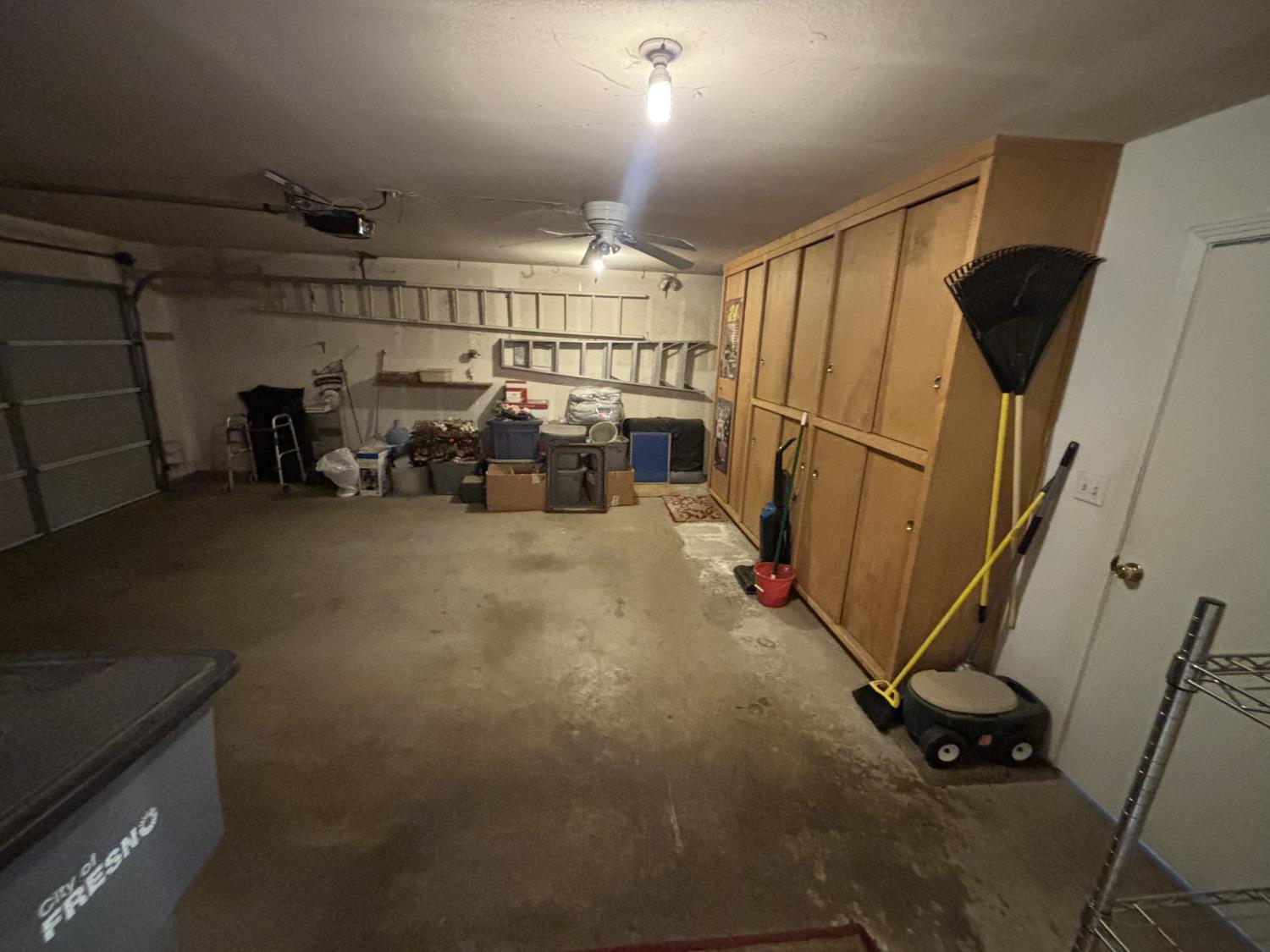 9066 N Red Lion Dr, Fresno, CA 93720