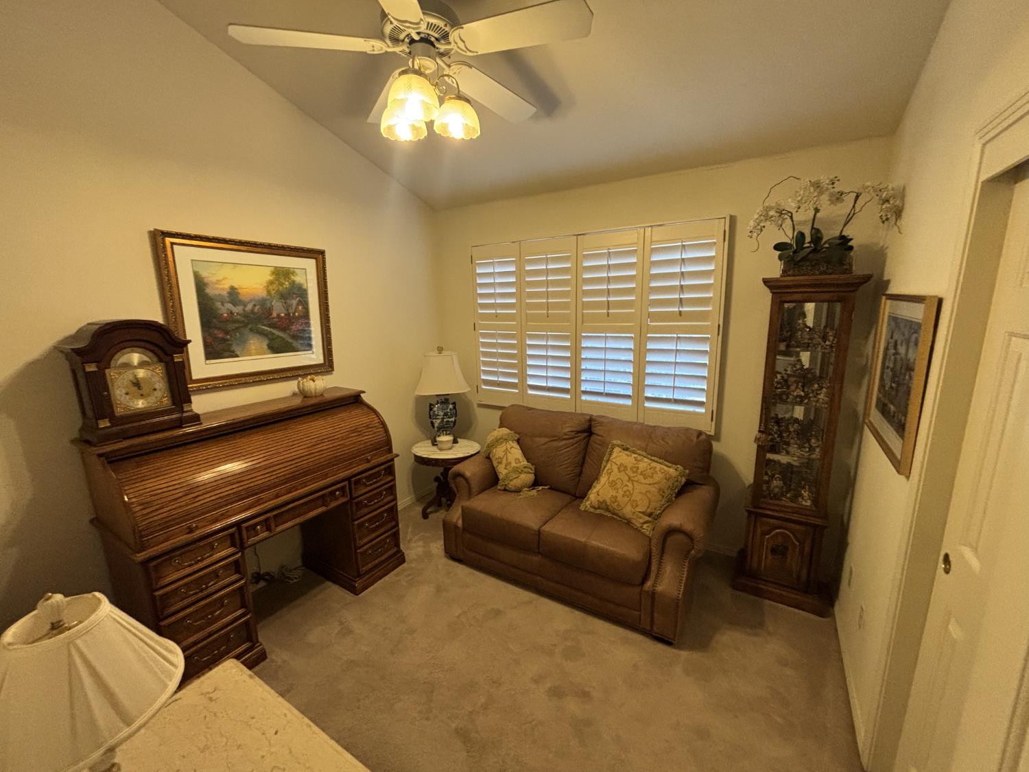 9066 N Red Lion Dr, Fresno, CA 93720