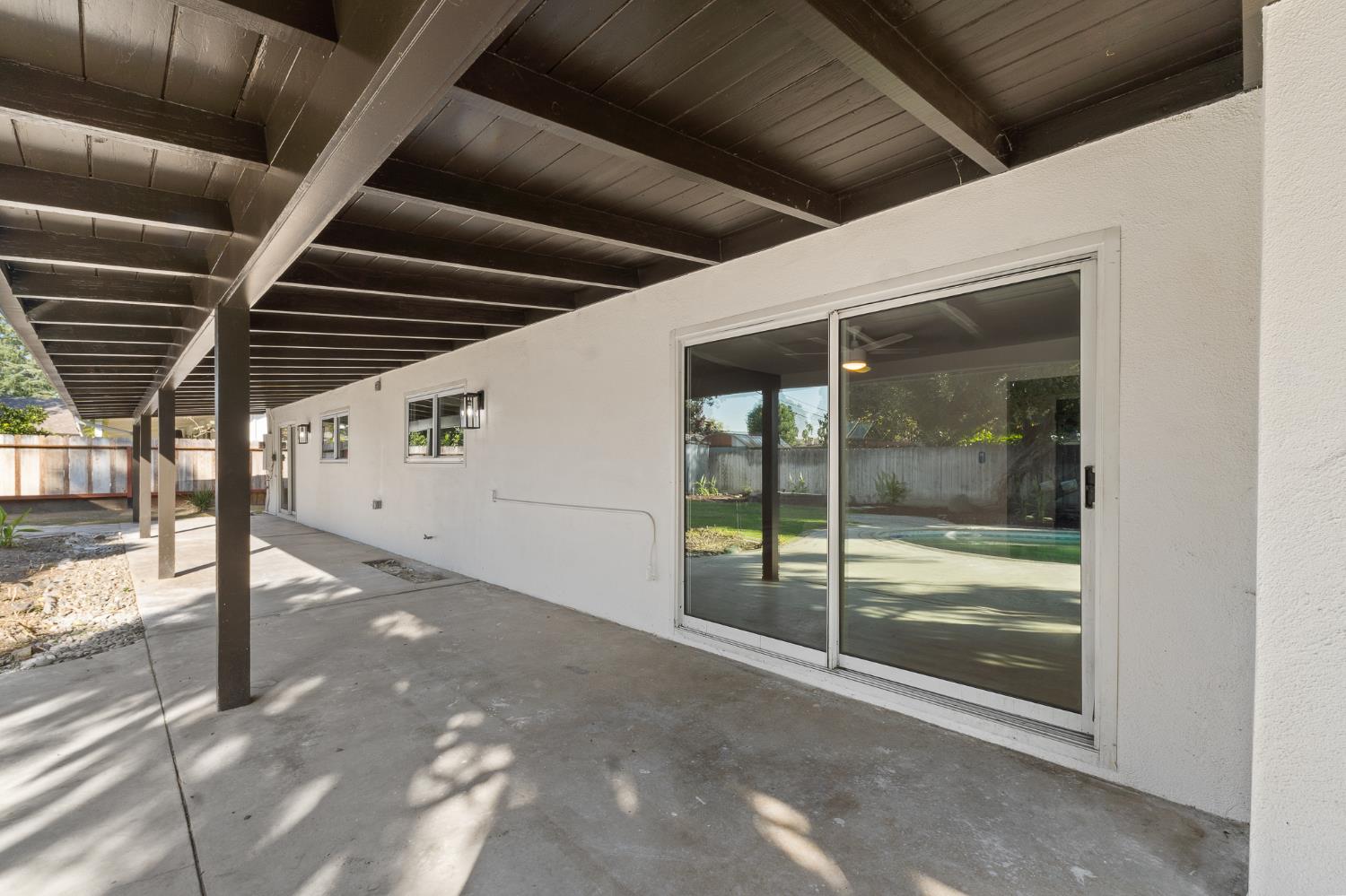 5657 N Colonial Ave, Fresno, CA 93704