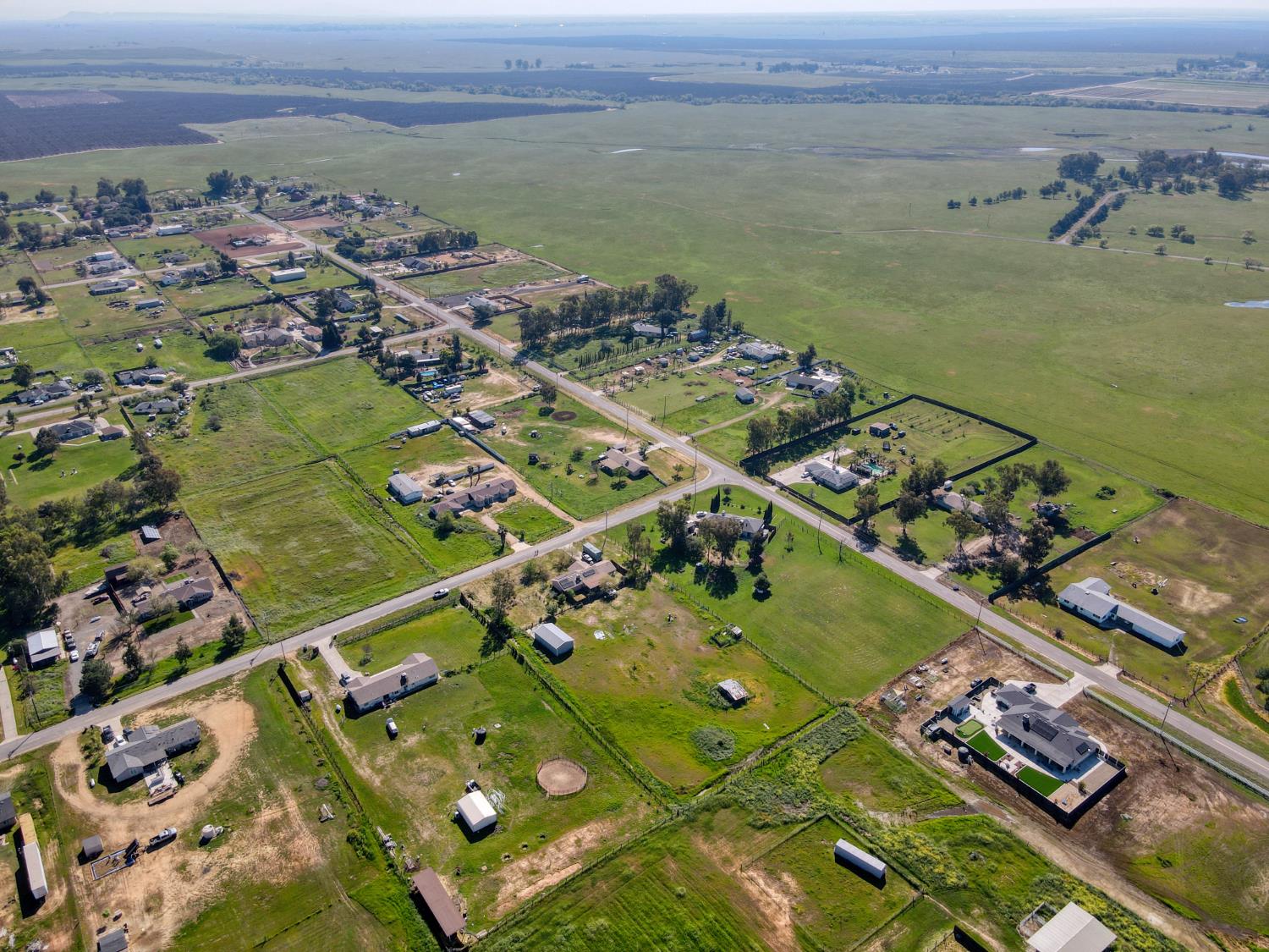 19650 Oakhill Rd, Madera, CA 93638