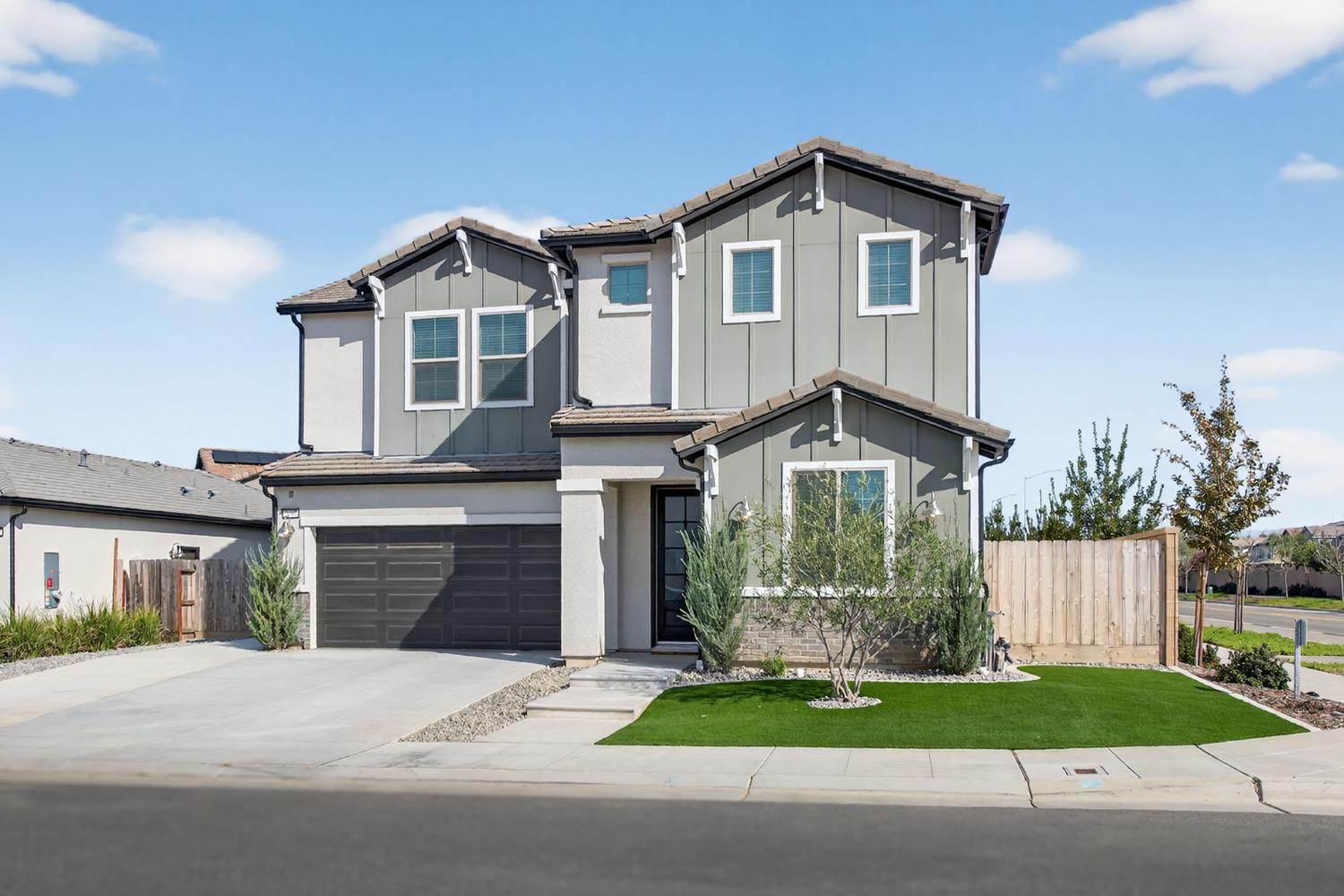 2997 Trenton Ave, Clovis, CA 93619