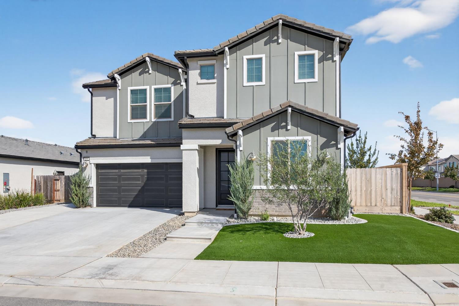 2997 Trenton Ave, Clovis, CA 93619