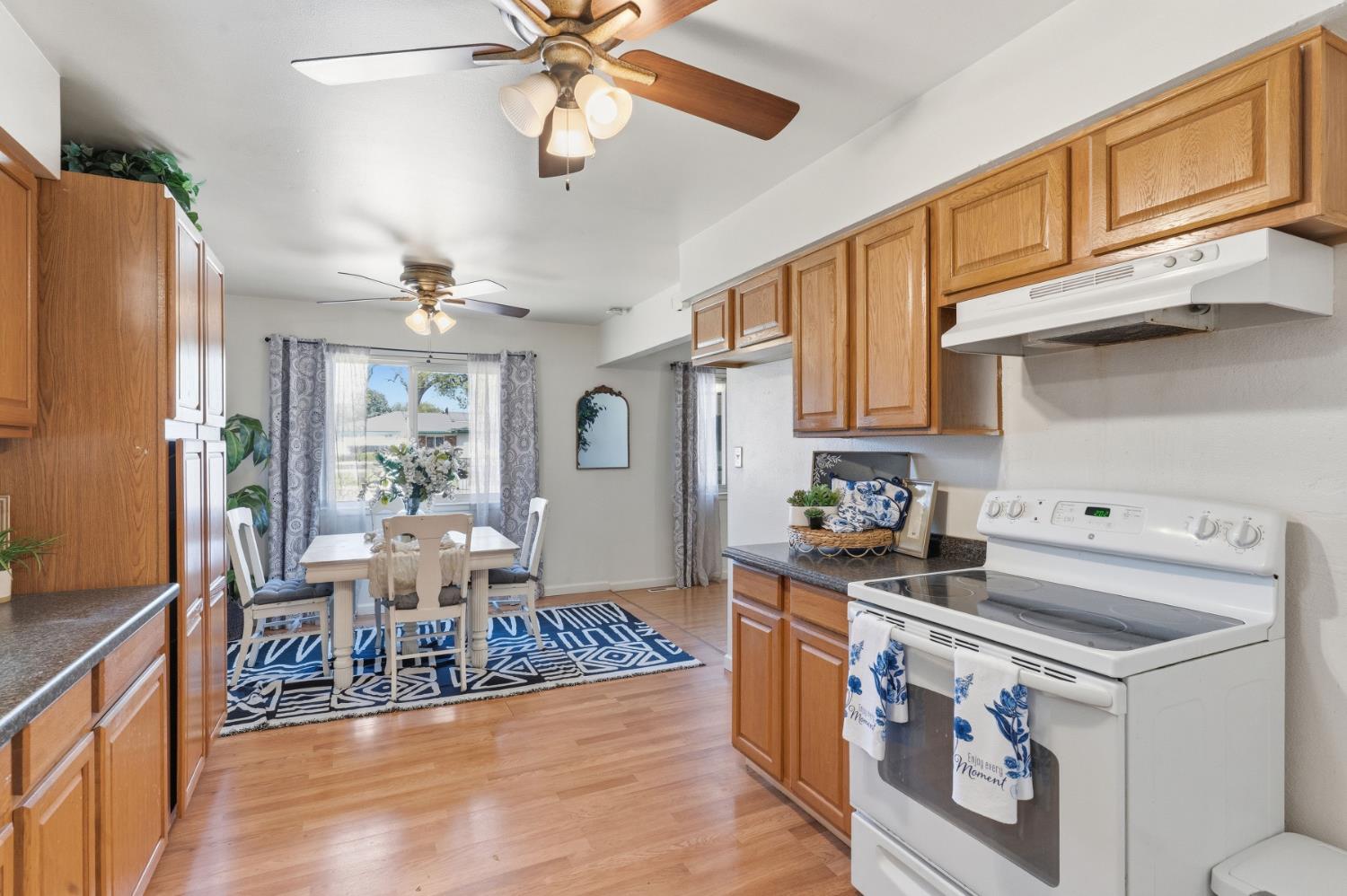 4706 E San Gabriel Ave, Fresno, CA 93726