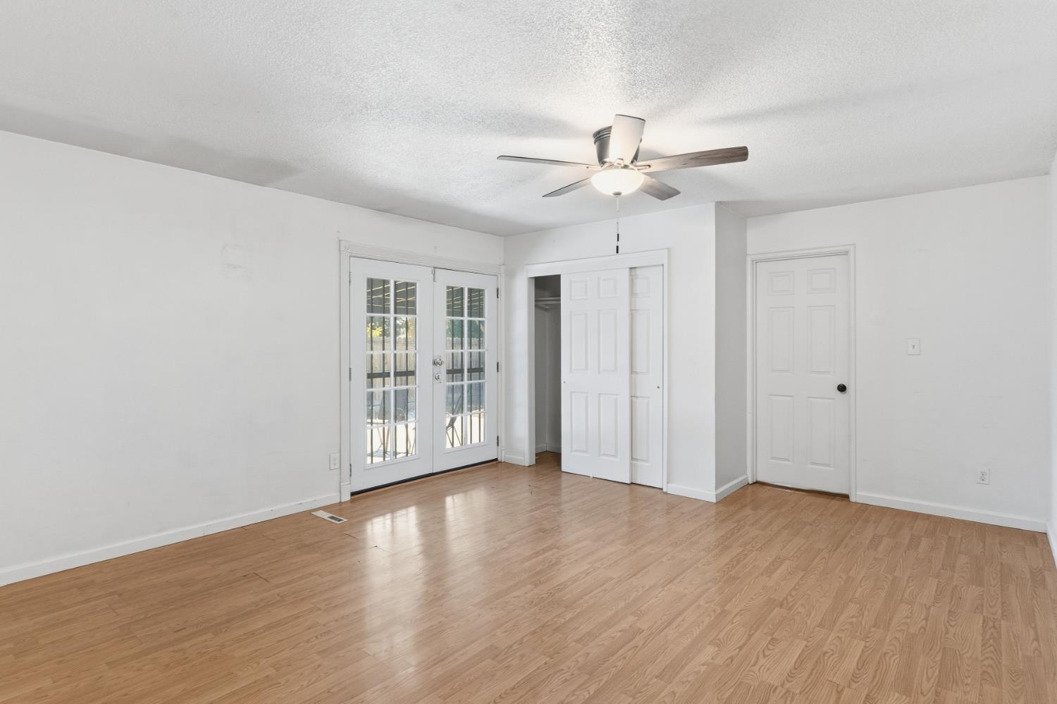 4706 E San Gabriel Ave, Fresno, CA 93726