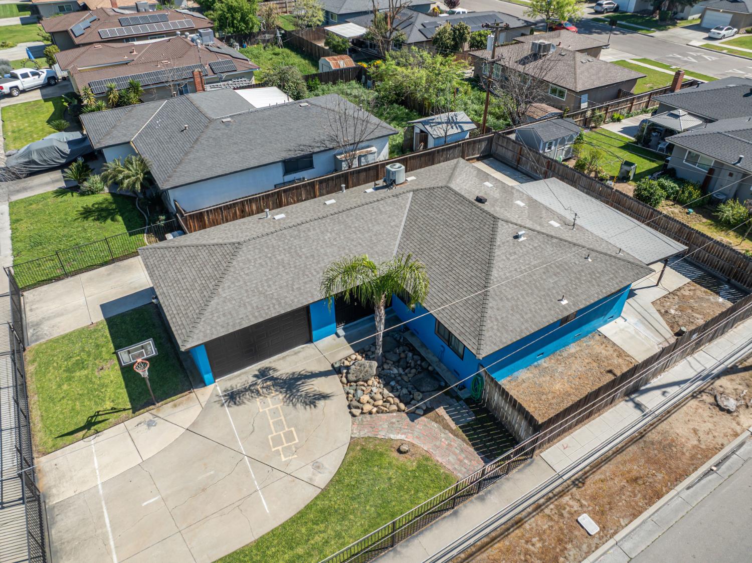 4706 E San Gabriel Ave, Fresno, CA 93726