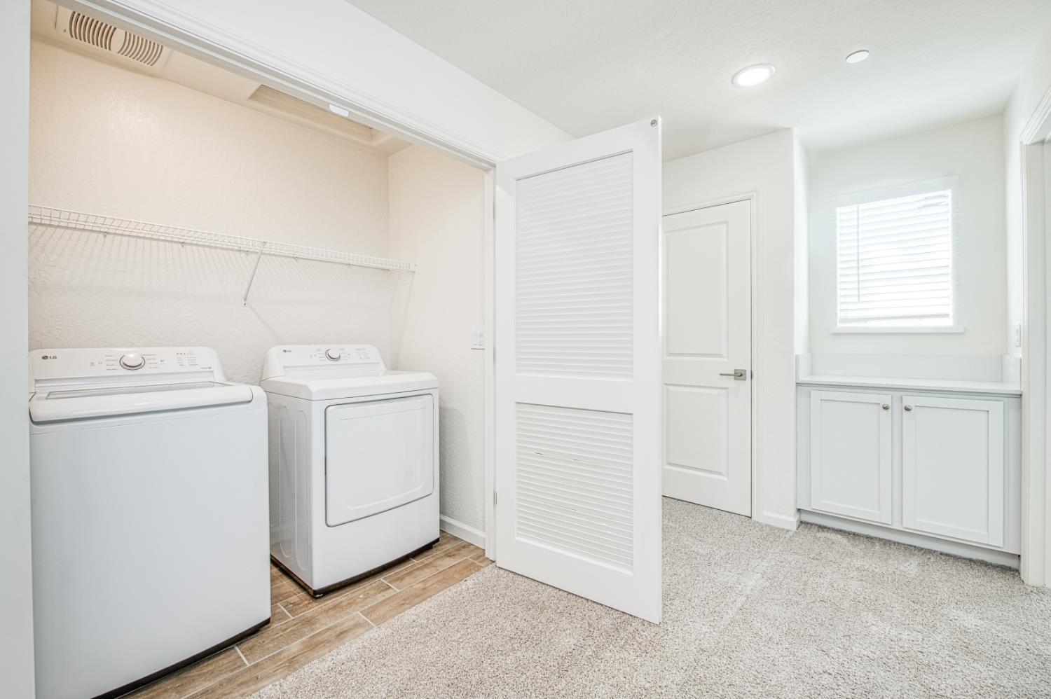 6559 E Crimson Dr, Fresno, CA 93727