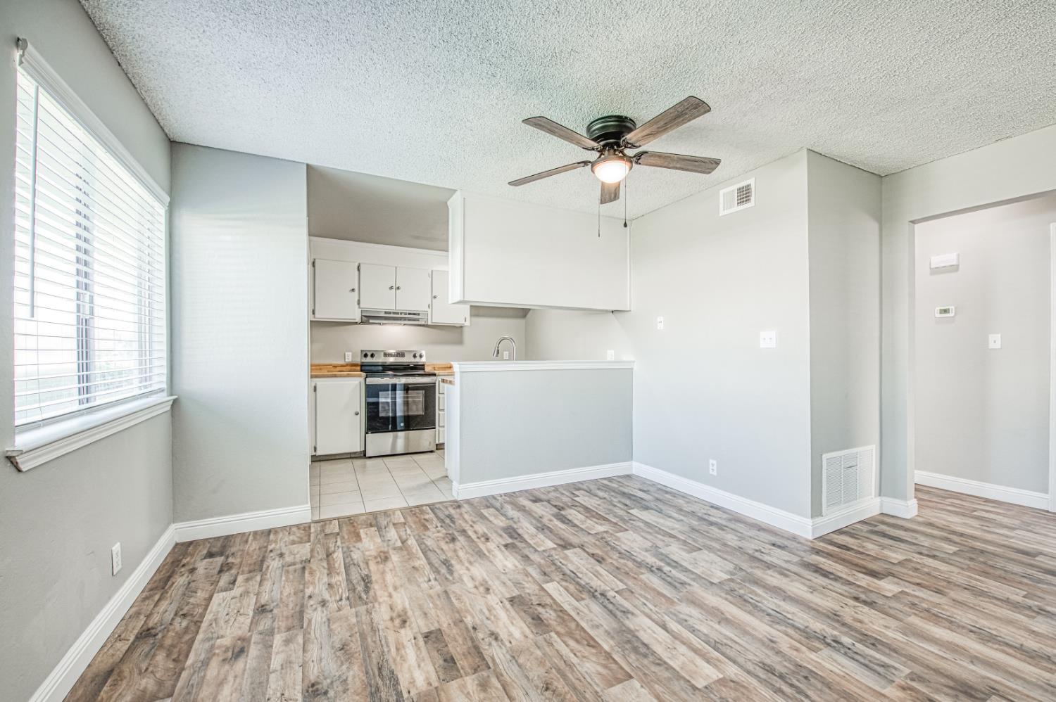 2819 W Fairmont #102, Fresno, CA 93705