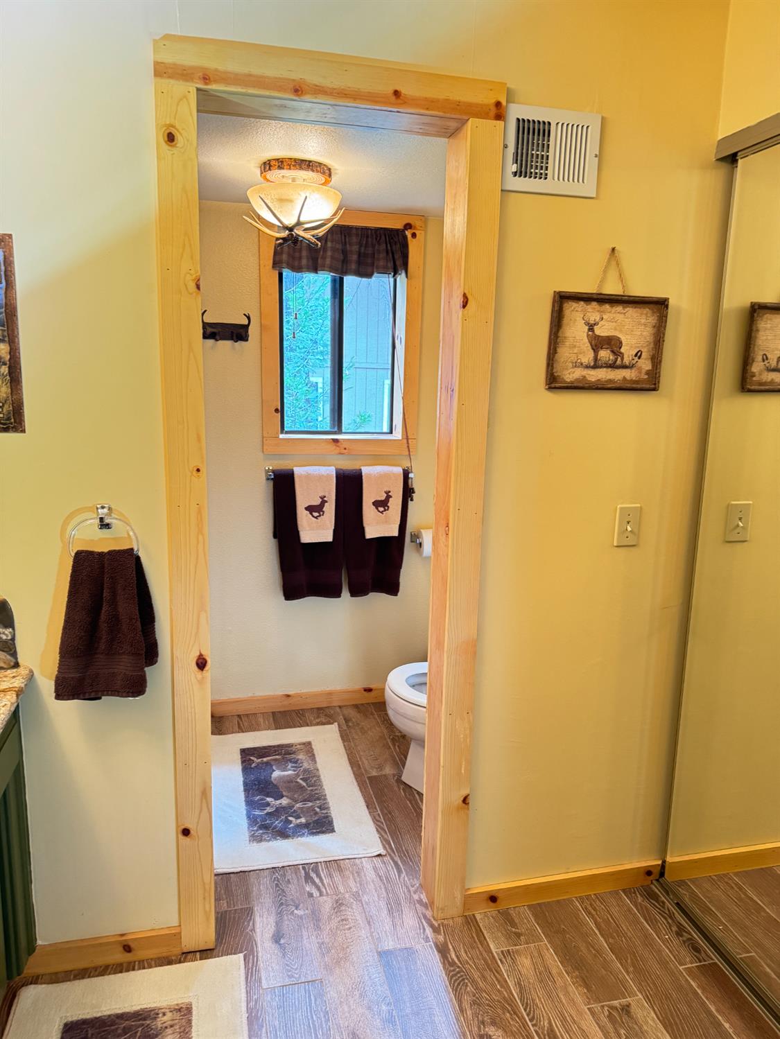 41031 Windwood Rd, Shaver Lake, CA 93664