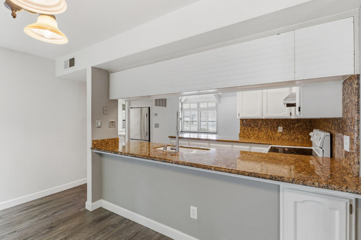 7091 N Teilman Ave #102, Fresno, CA 93711