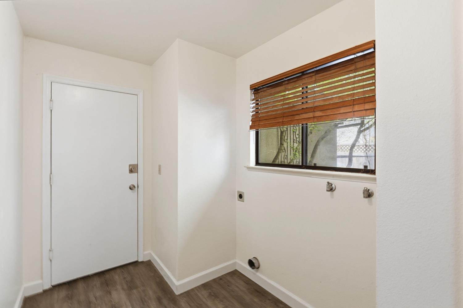 7091 N Teilman Ave #102, Fresno, CA 93711