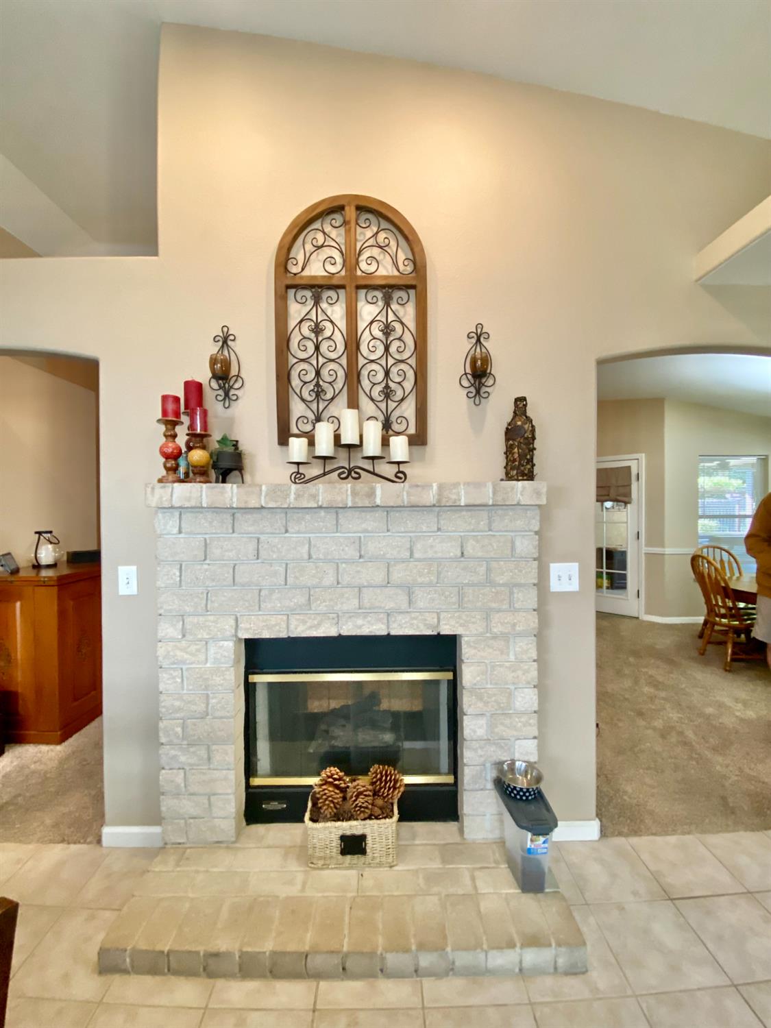 6651 N Delbert, Fresno, CA 93722