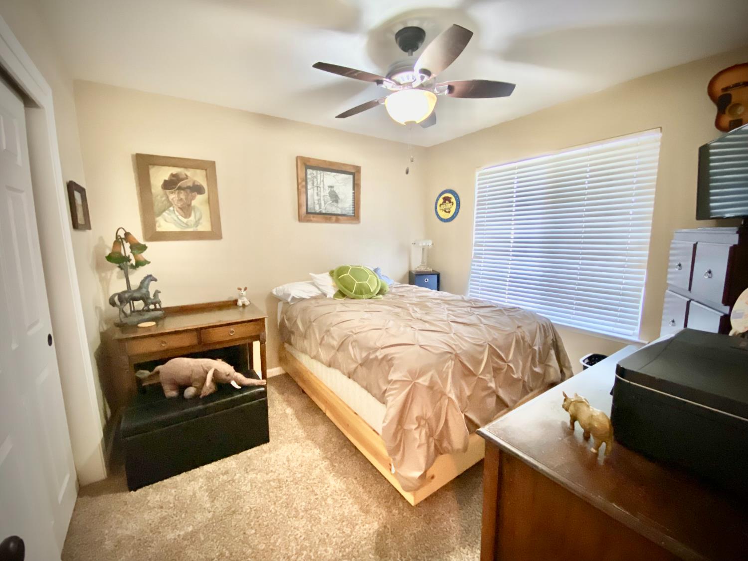 6651 N Delbert, Fresno, CA 93722