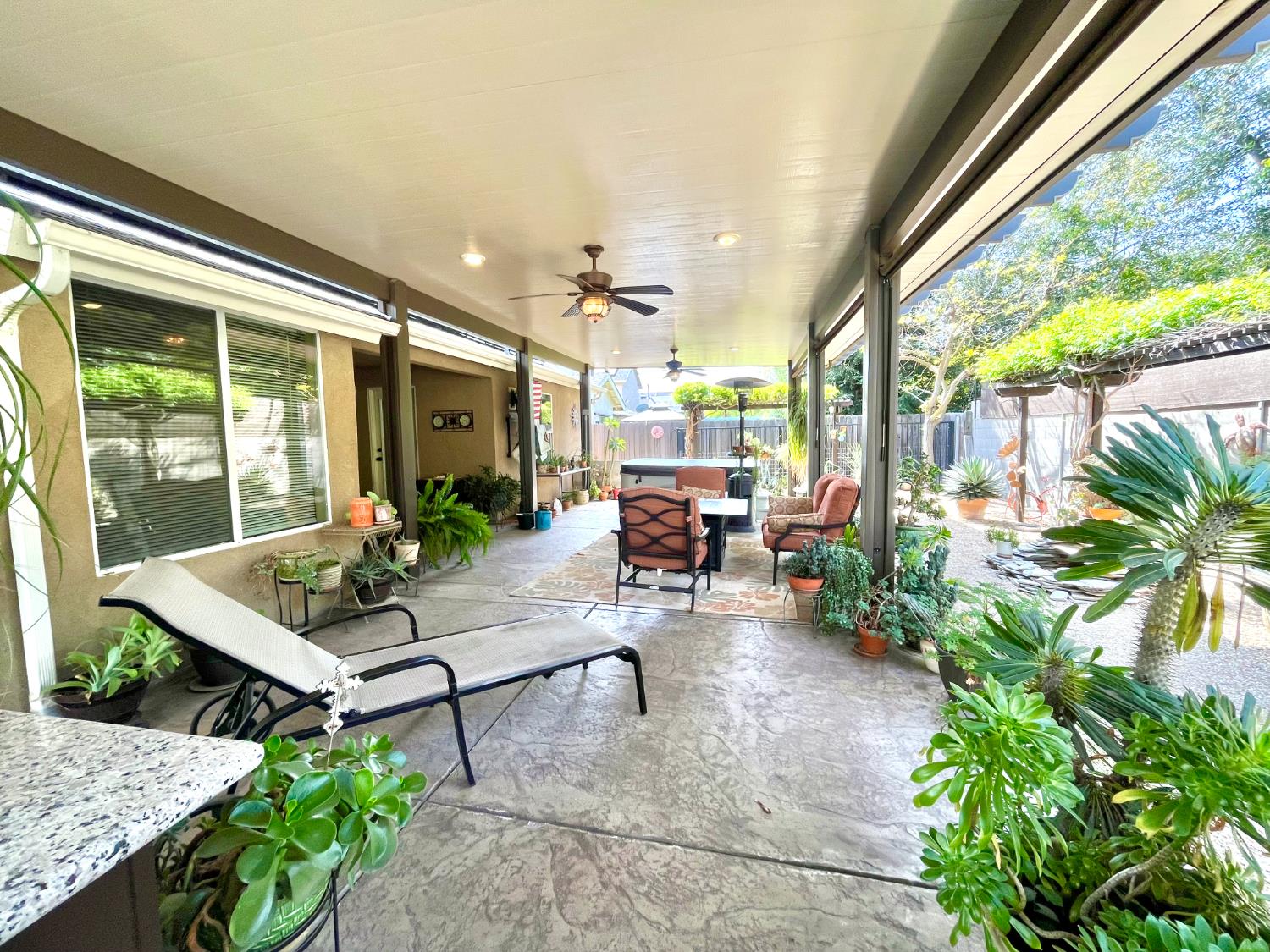 6651 N Delbert, Fresno, CA 93722