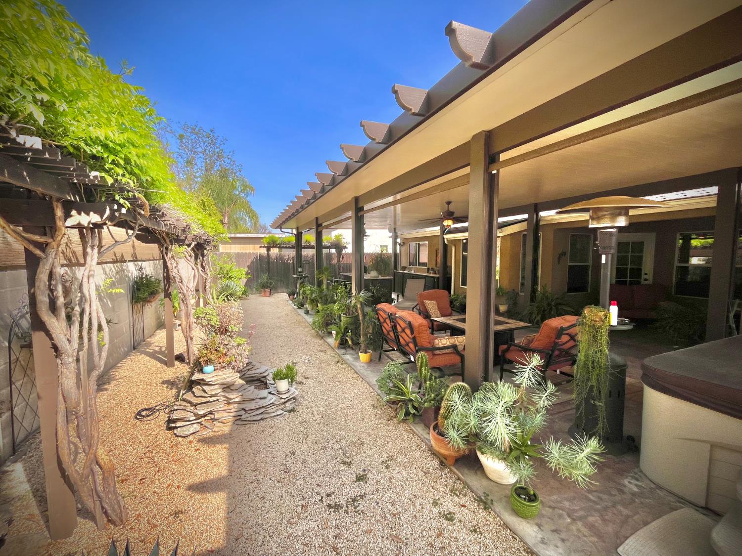 6651 N Delbert, Fresno, CA 93722