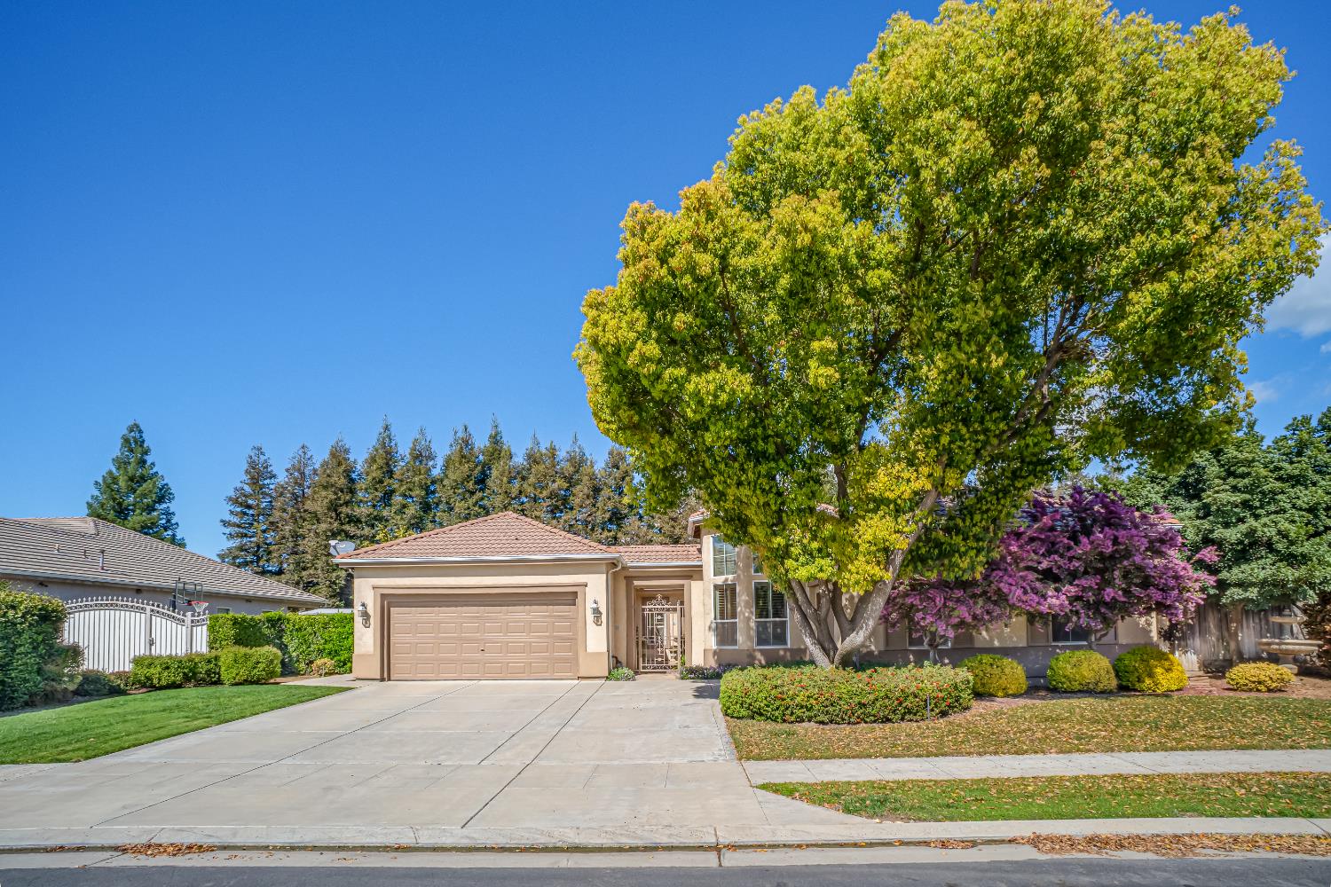 2643 Quincy Ave, Clovis, CA 93619