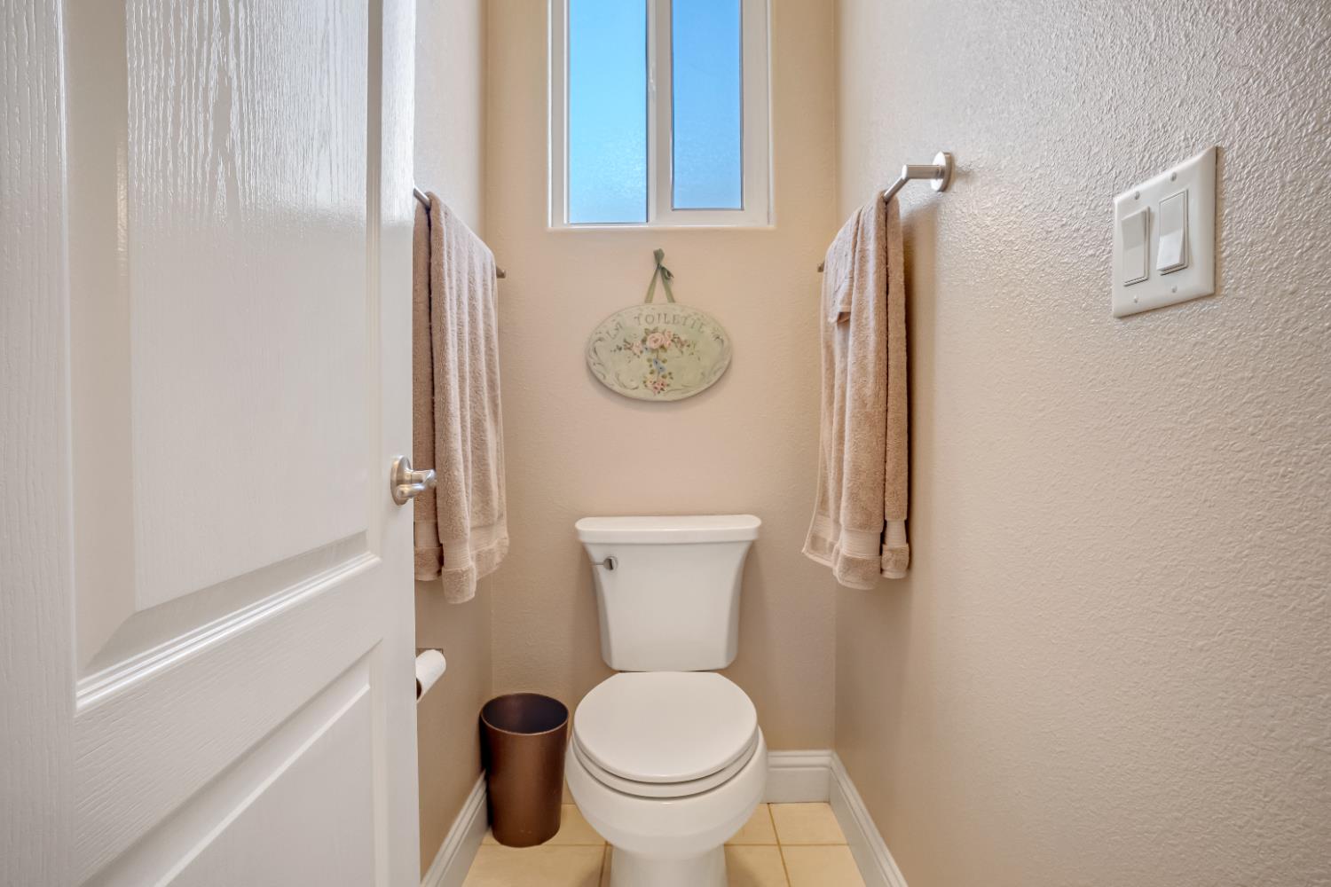 2643 Quincy Ave, Clovis, CA 93619