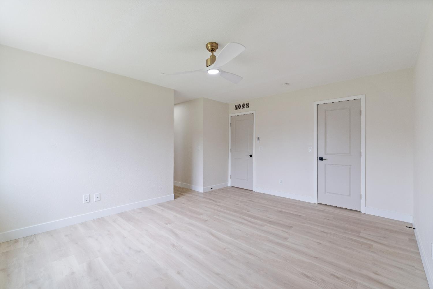 3045 W Celeste Ave, Fresno, CA 93711