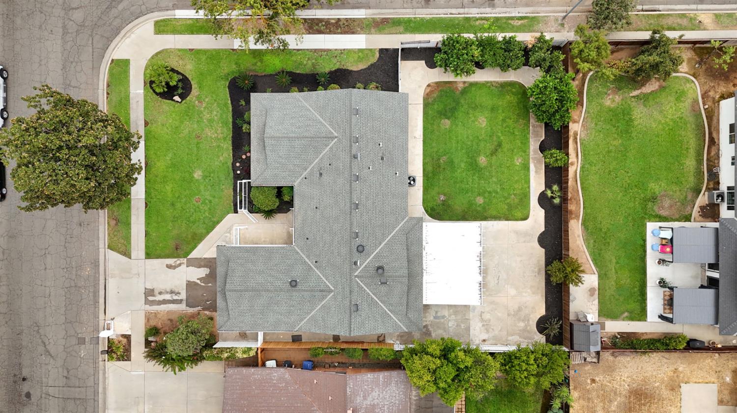 3045 W Celeste Ave, Fresno, CA 93711