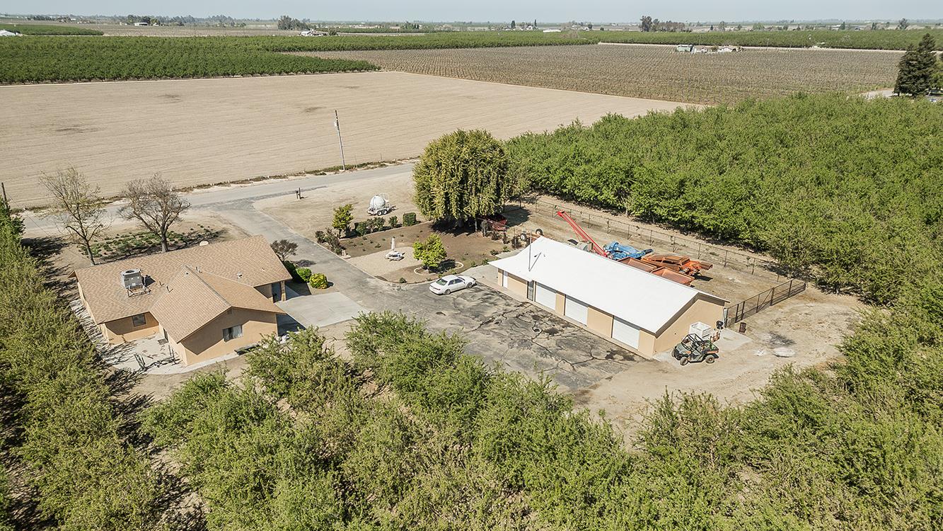 5290 N Bishop Ave, Fresno, CA 93723