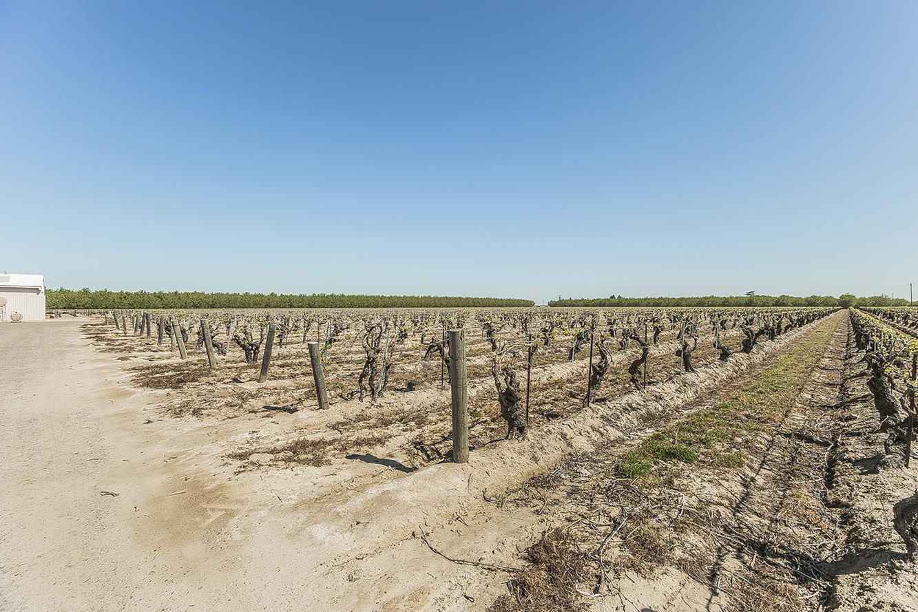 5290 N Bishop Ave, Fresno, CA 93723