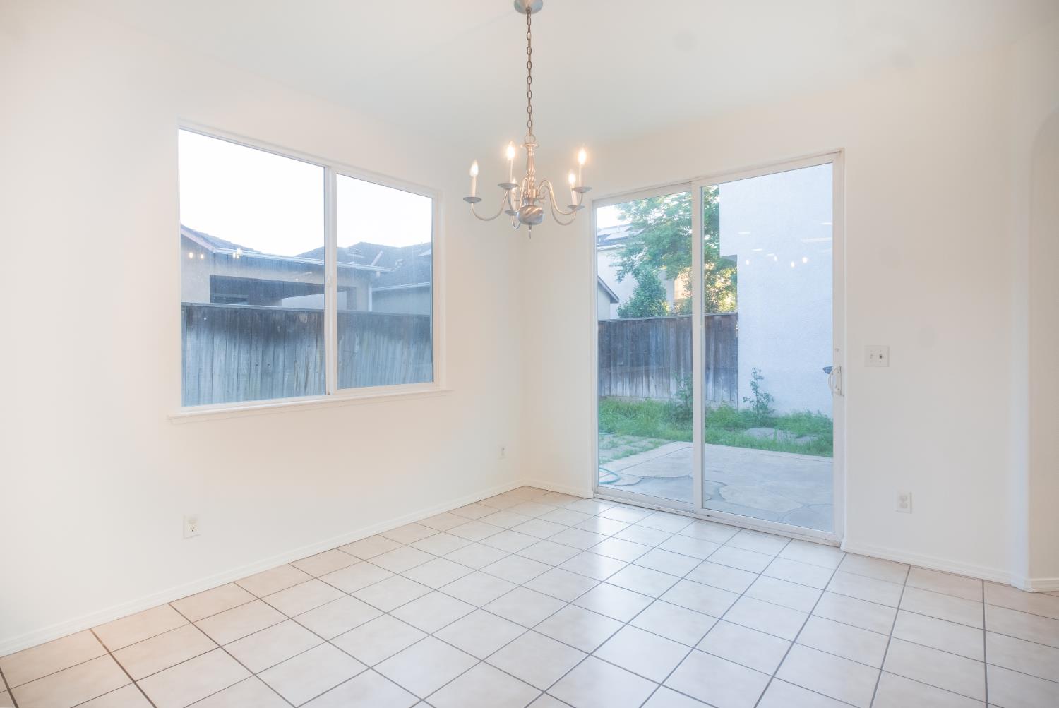 757 W Siena Ln, Clovis, CA 93619