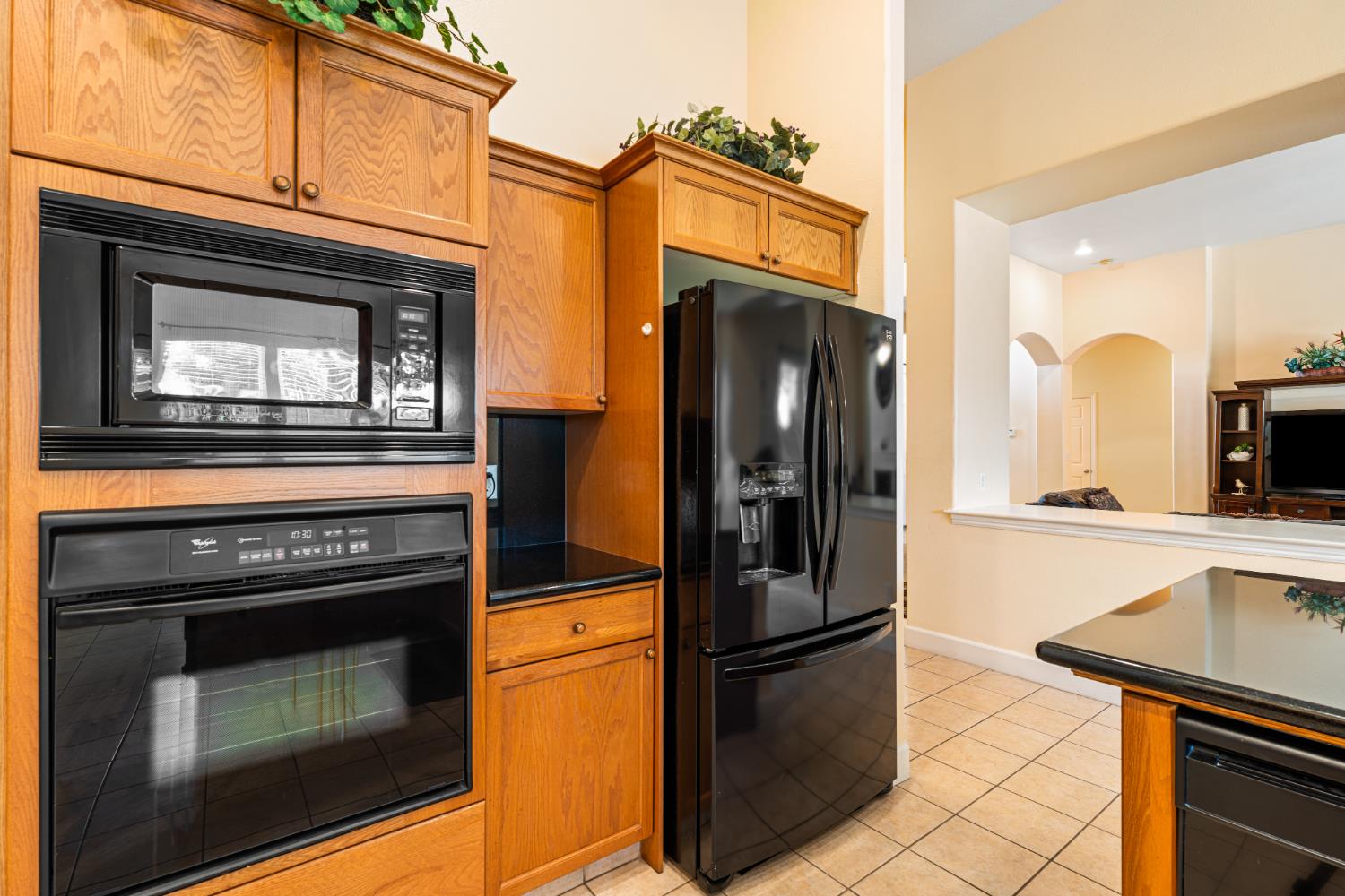 6265 W Menlo Ave, Fresno, CA 93722