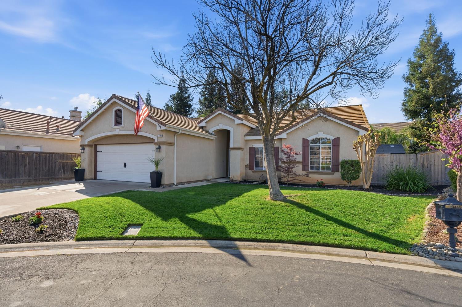 10455 E Greenbury Way, Clovis, CA 93619