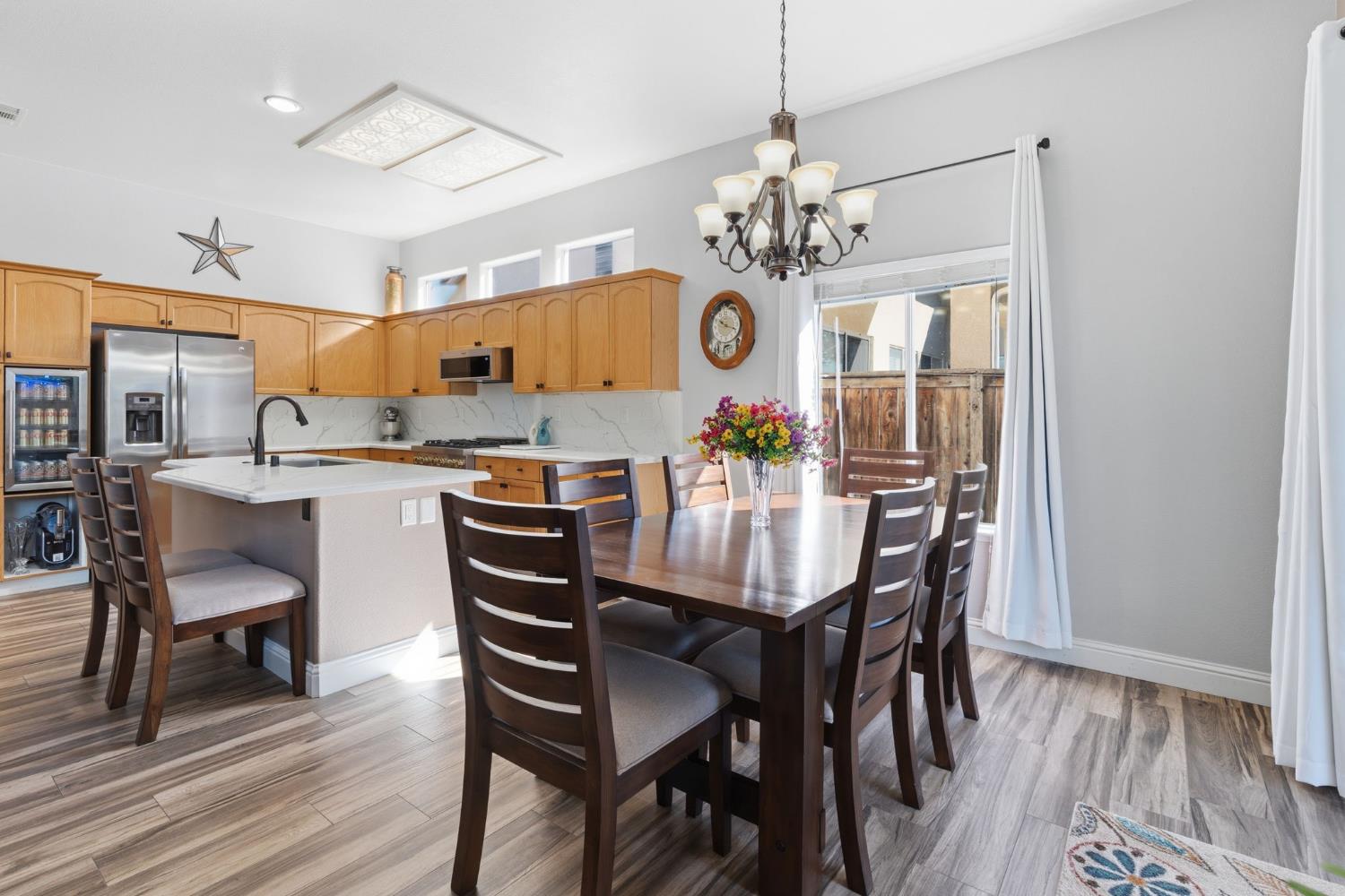 10455 E Greenbury Way, Clovis, CA 93619