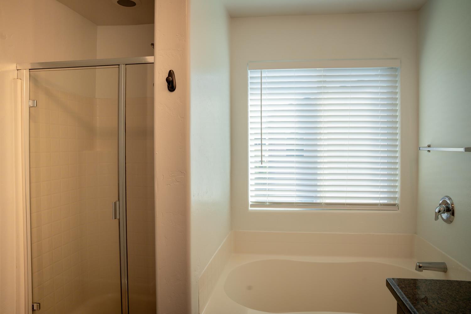 5441 W pine Ave, Fresno, CA 93722