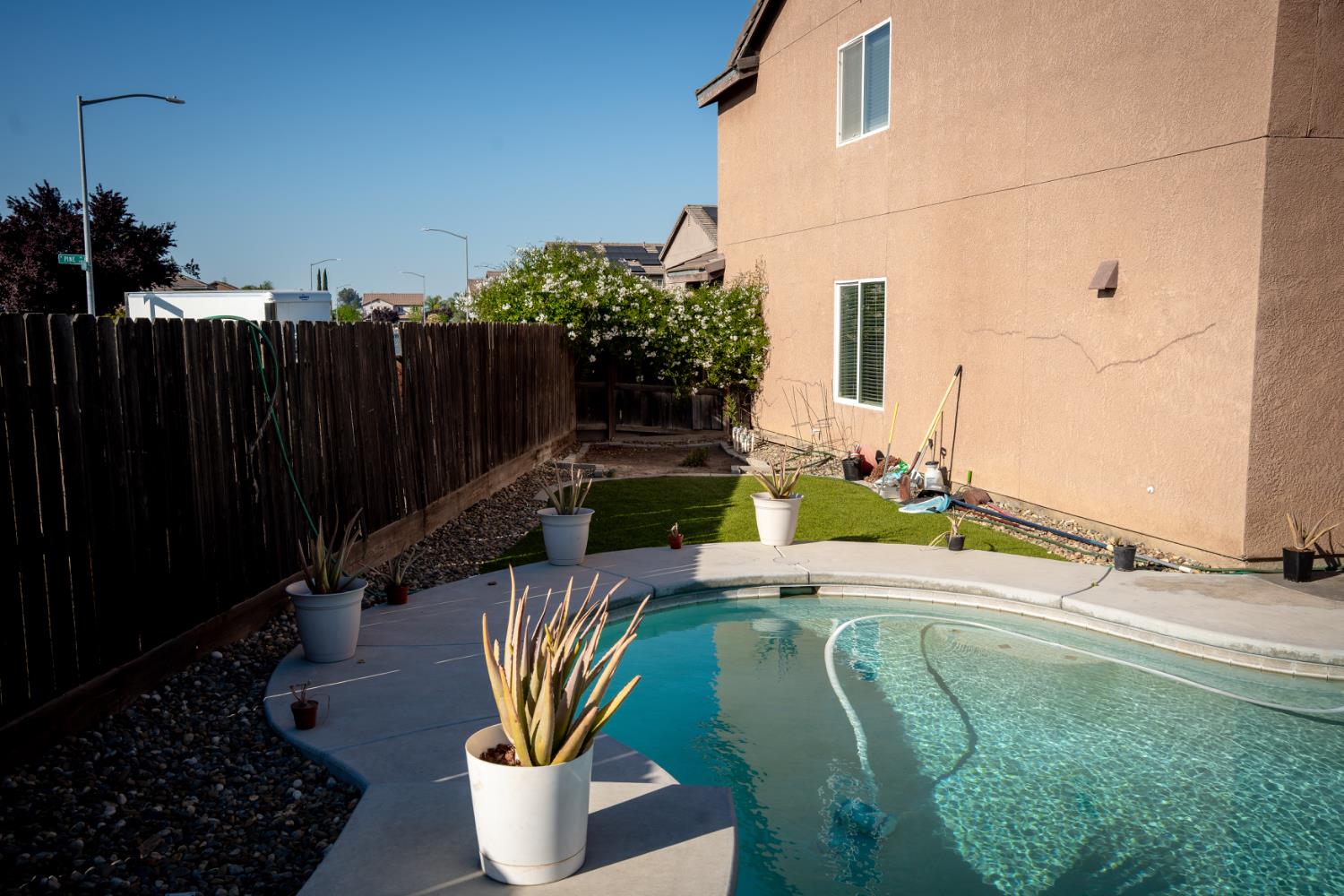 5441 W pine Ave, Fresno, CA 93722