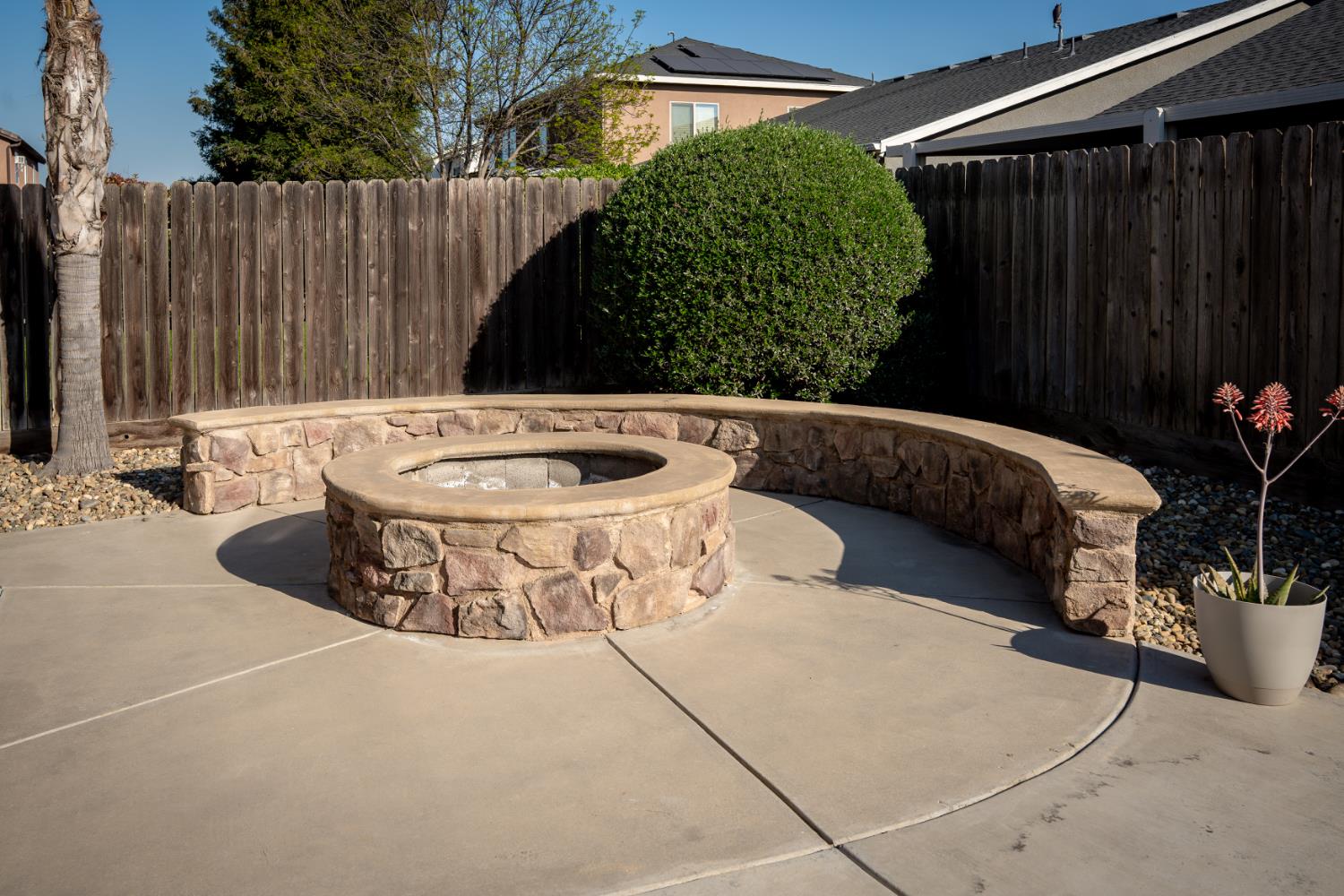 5441 W pine Ave, Fresno, CA 93722