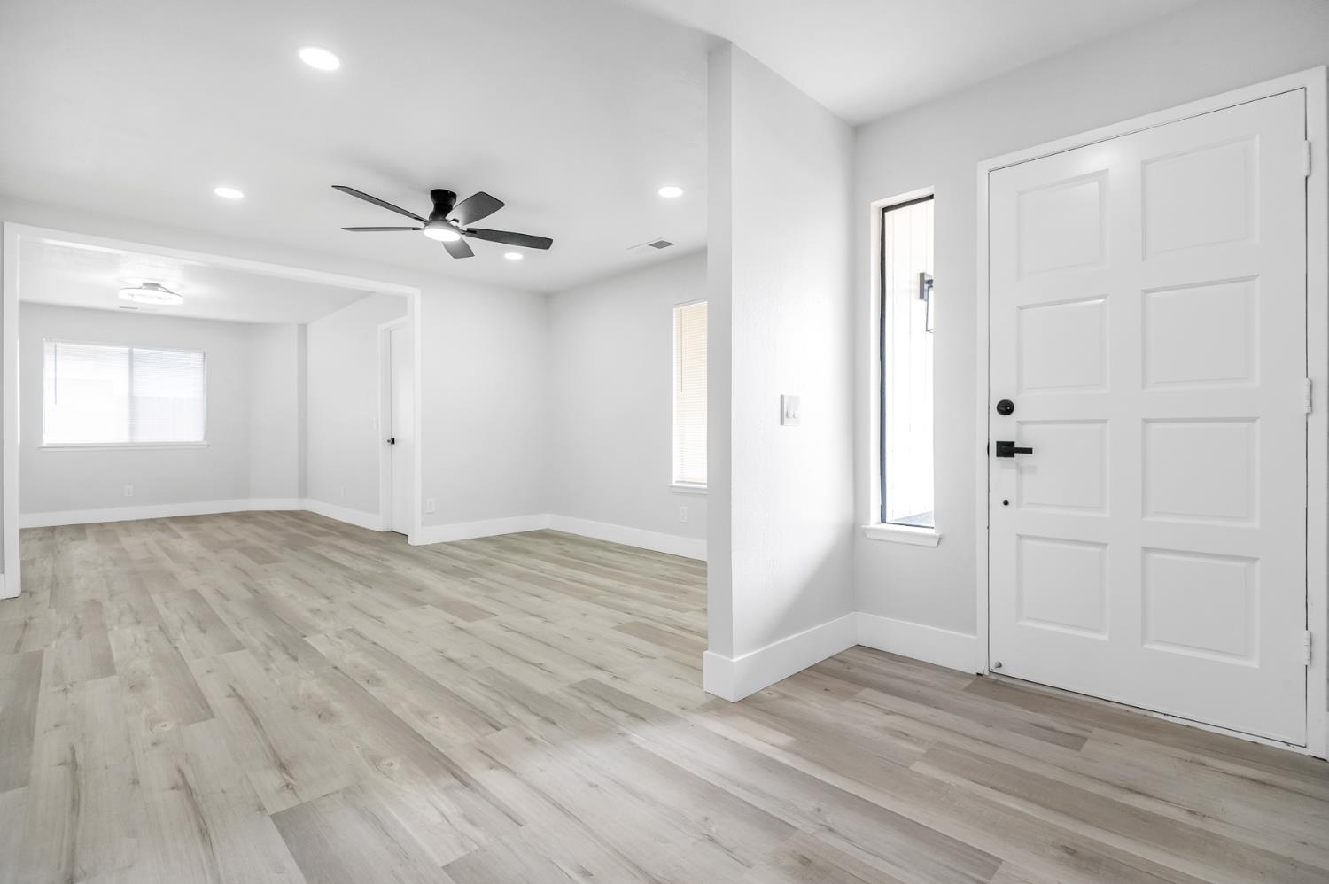 1828 S hillcrest Dr, Visalia, CA 93292