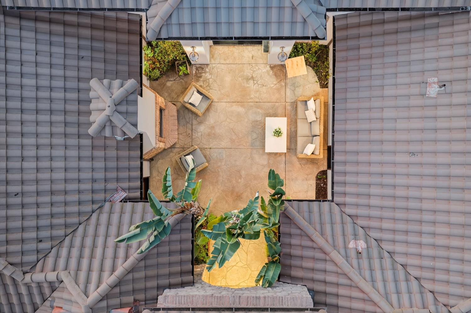 214 W Bluff Ave, Fresno, CA 93711