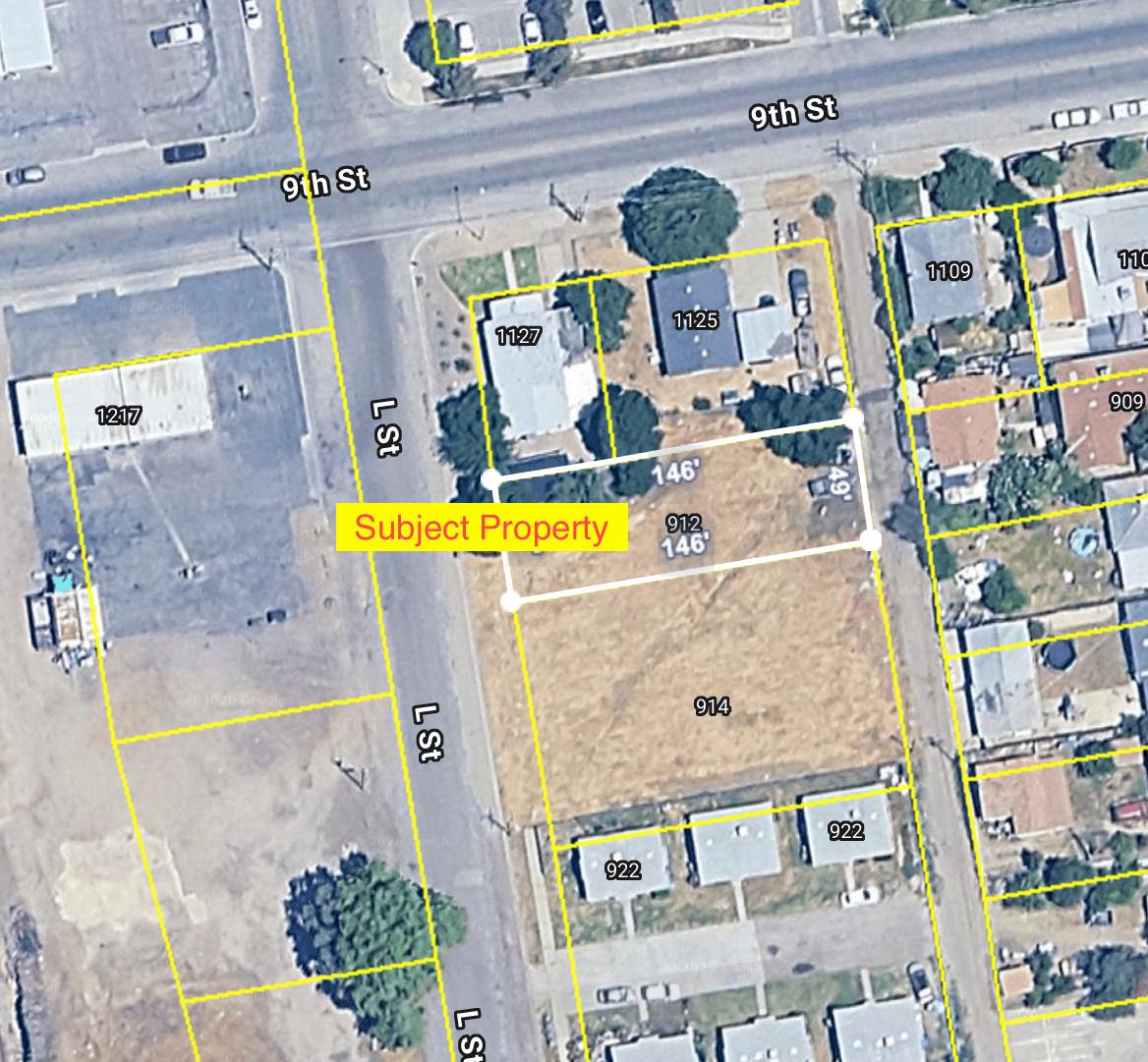 912 L St, Sanger, CA 93657