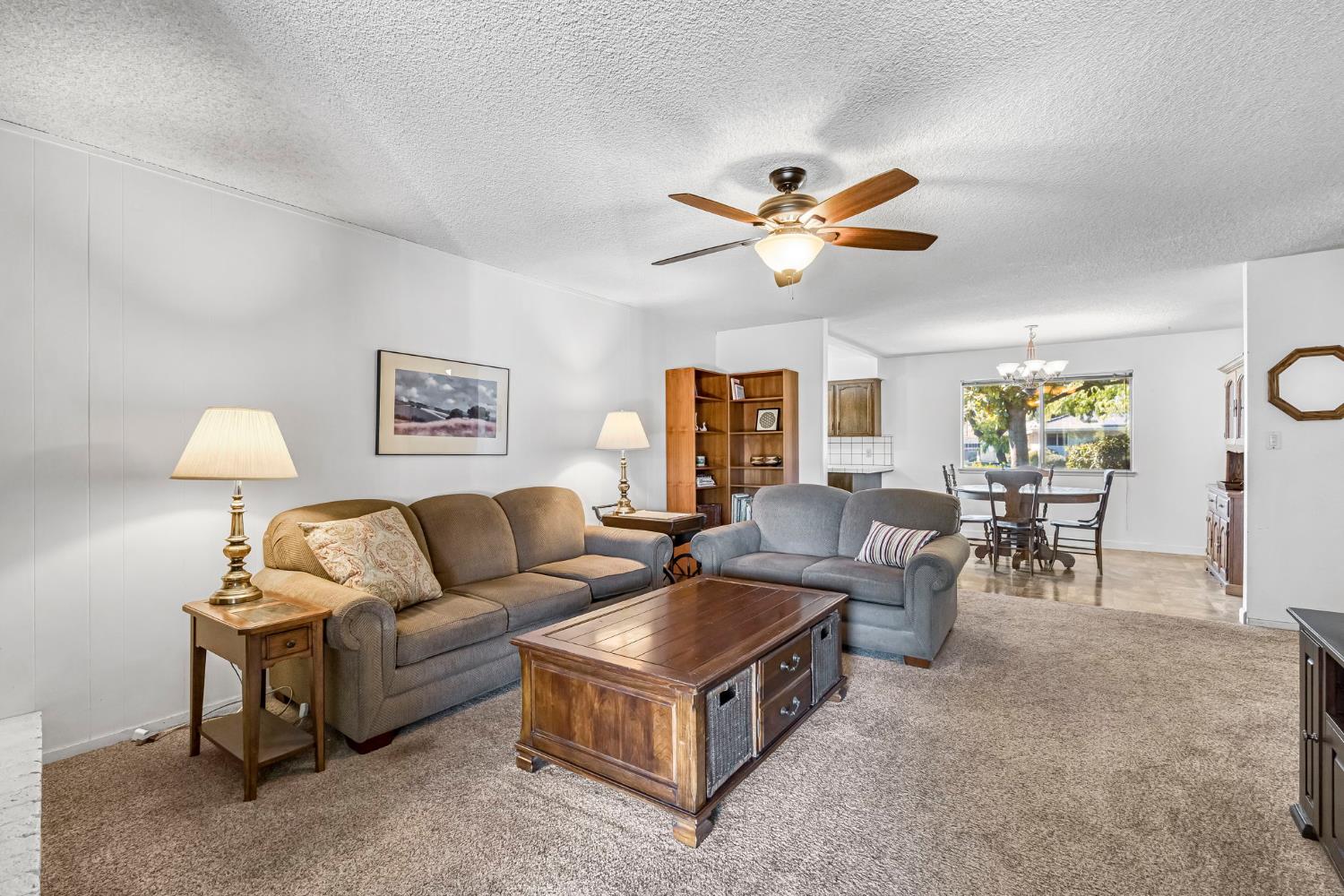 6620 N Dearing Ave, Fresno, CA 93710