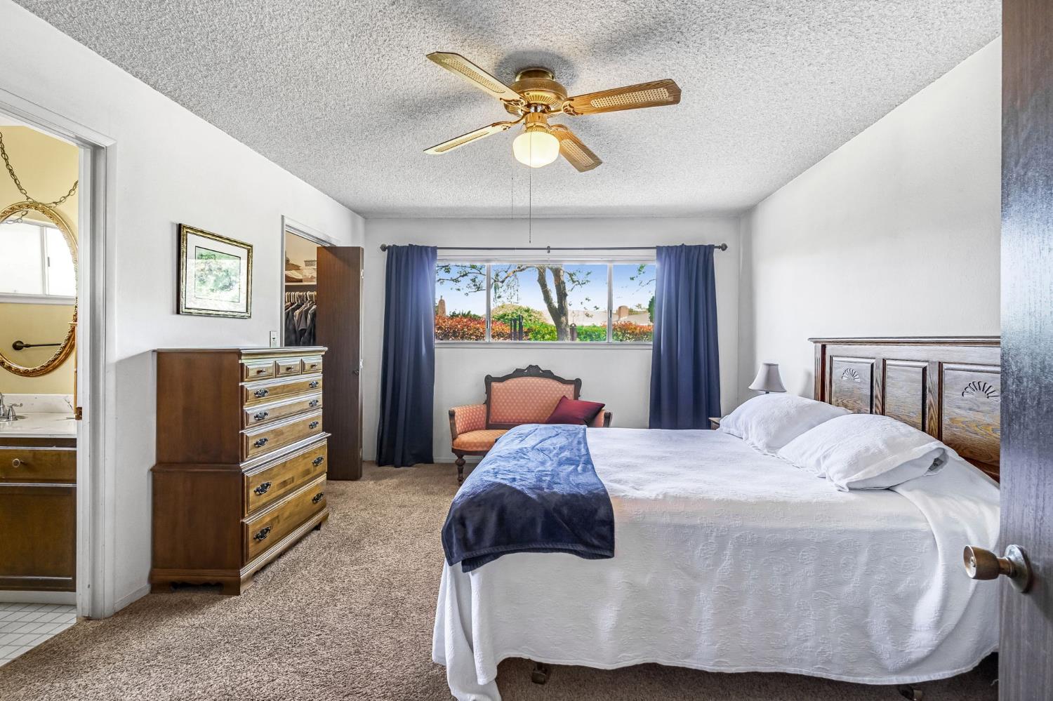 6620 N Dearing Ave, Fresno, CA 93710