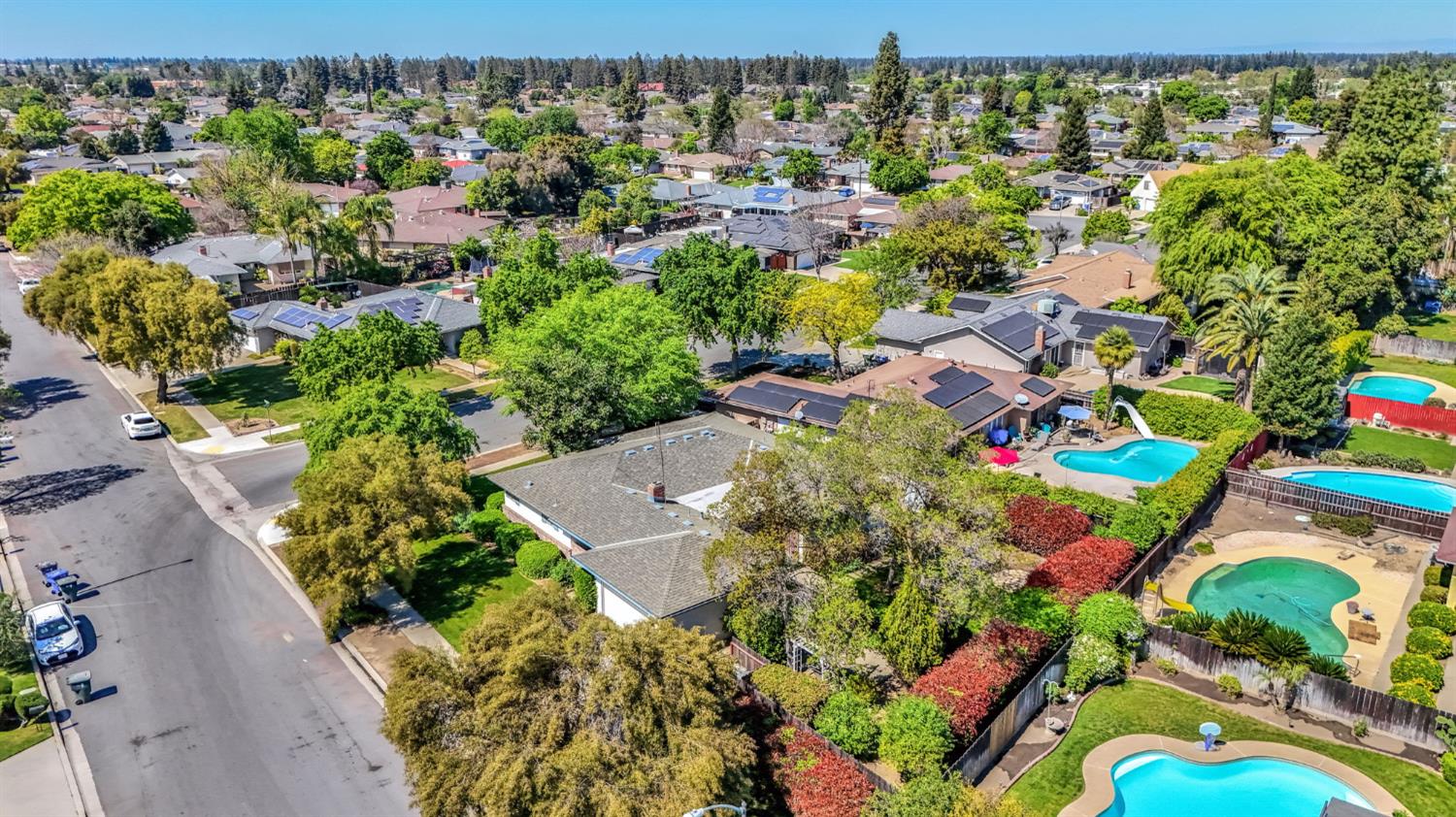 6620 N Dearing Ave, Fresno, CA 93710