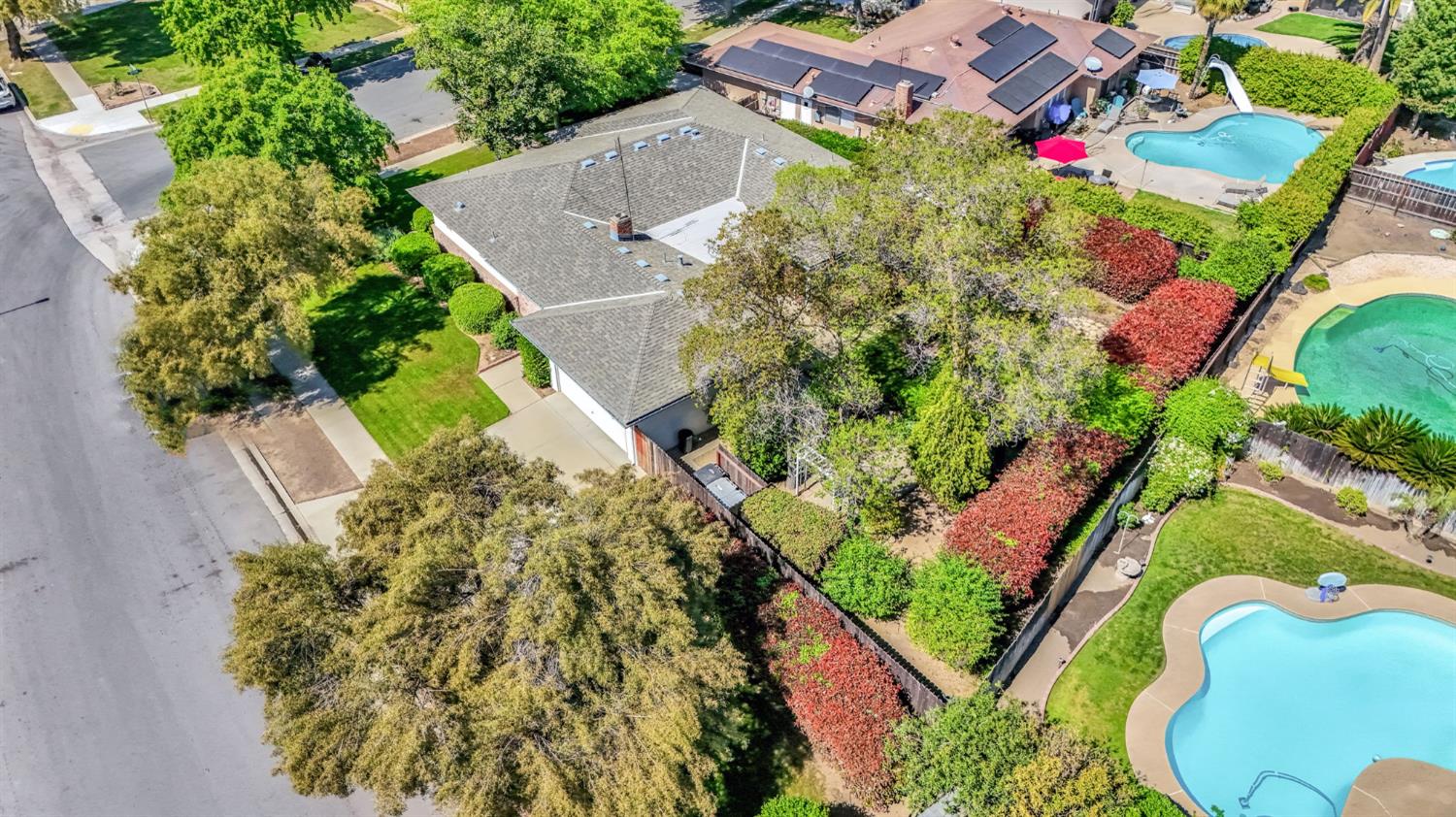 6620 N Dearing Ave, Fresno, CA 93710