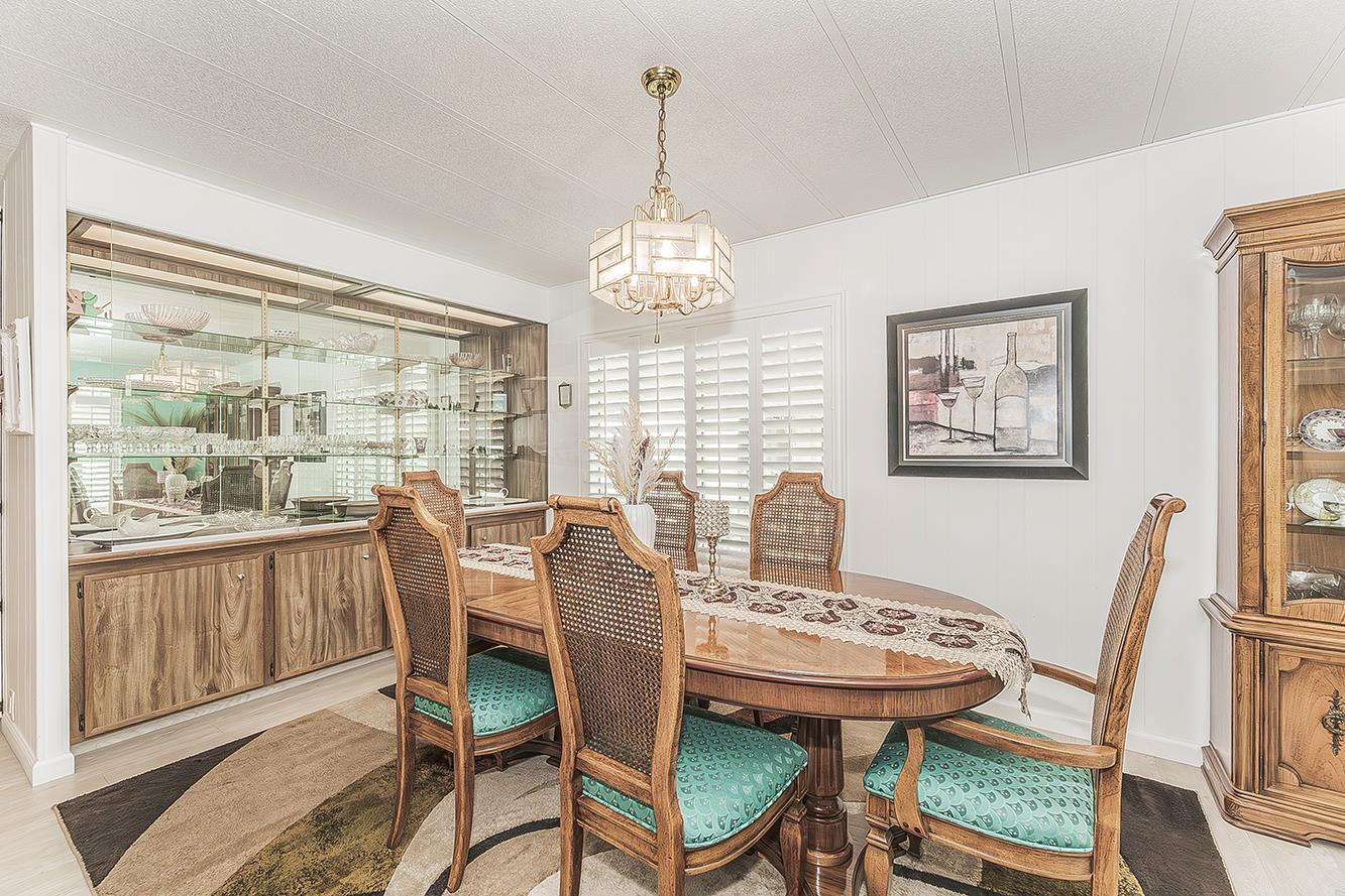 371 Bethel Ave #27, Sanger, CA 93657