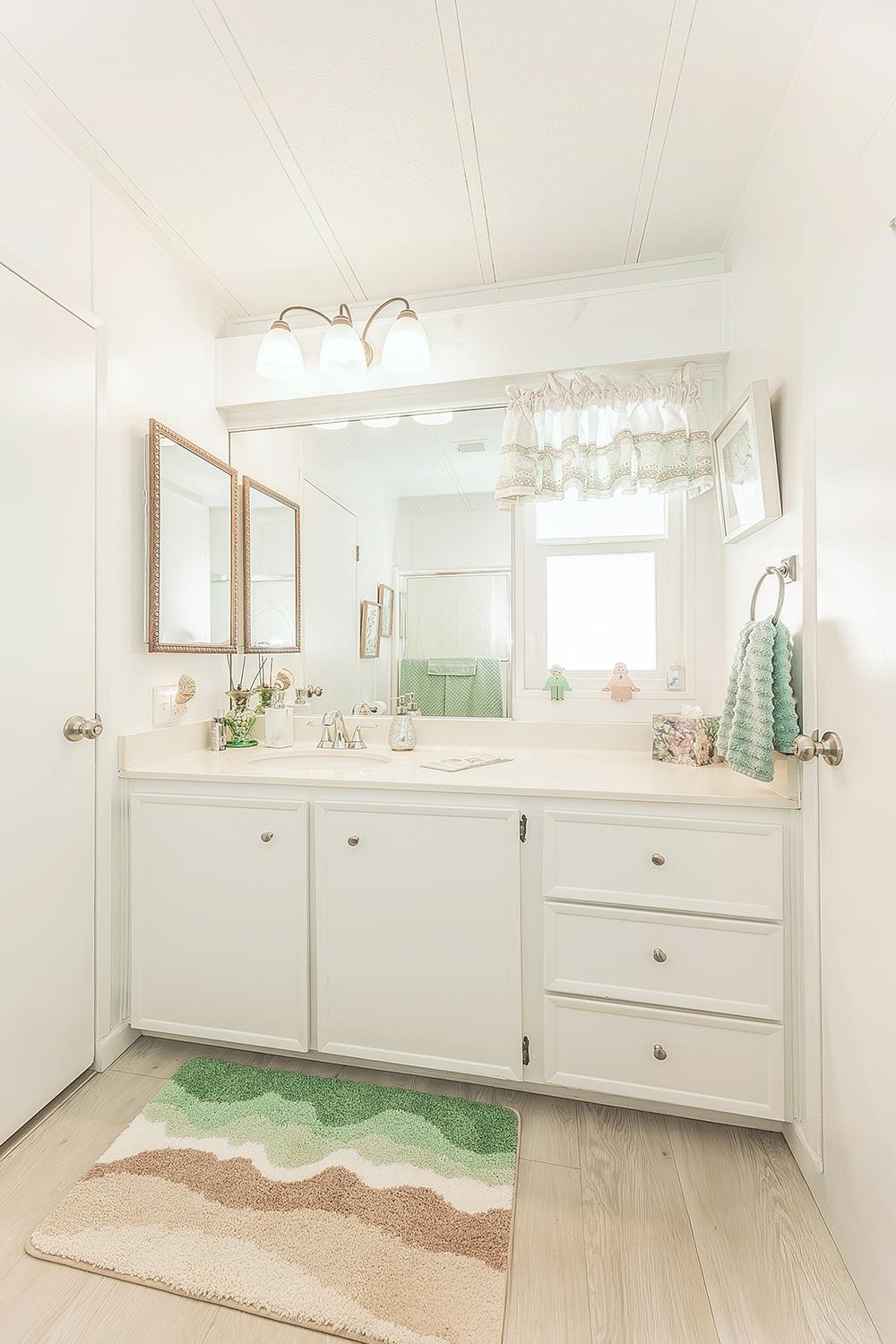 371 Bethel Ave #27, Sanger, CA 93657