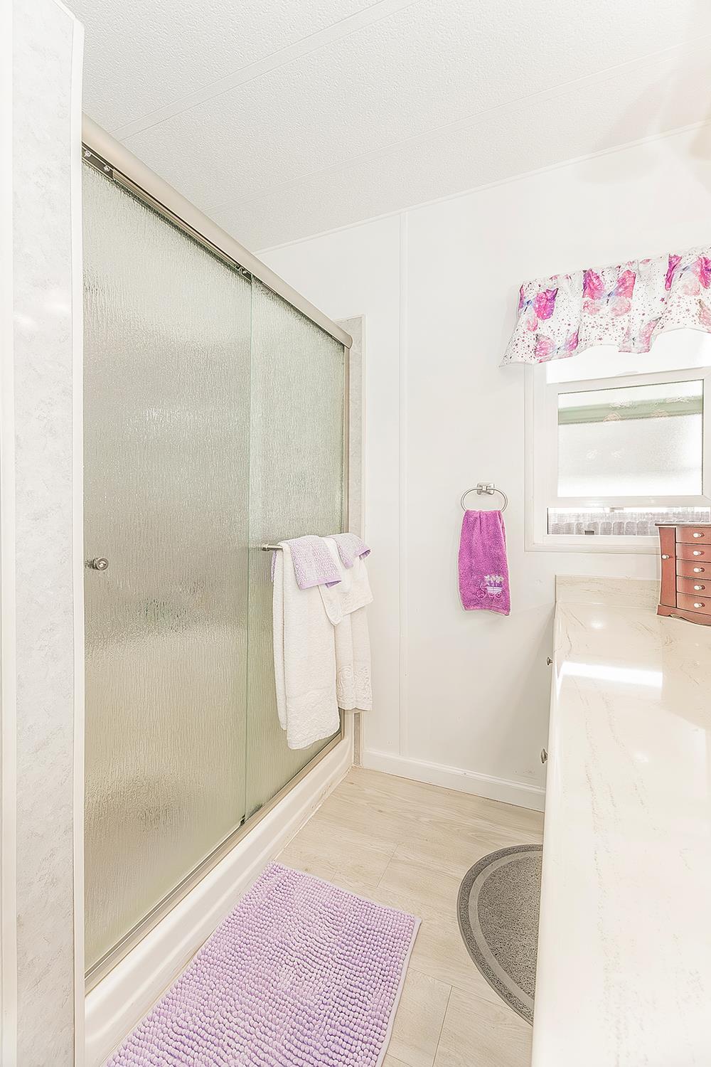 371 Bethel Ave #27, Sanger, CA 93657